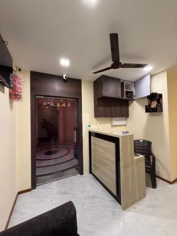 Hotel Marine Line Near Churchgate