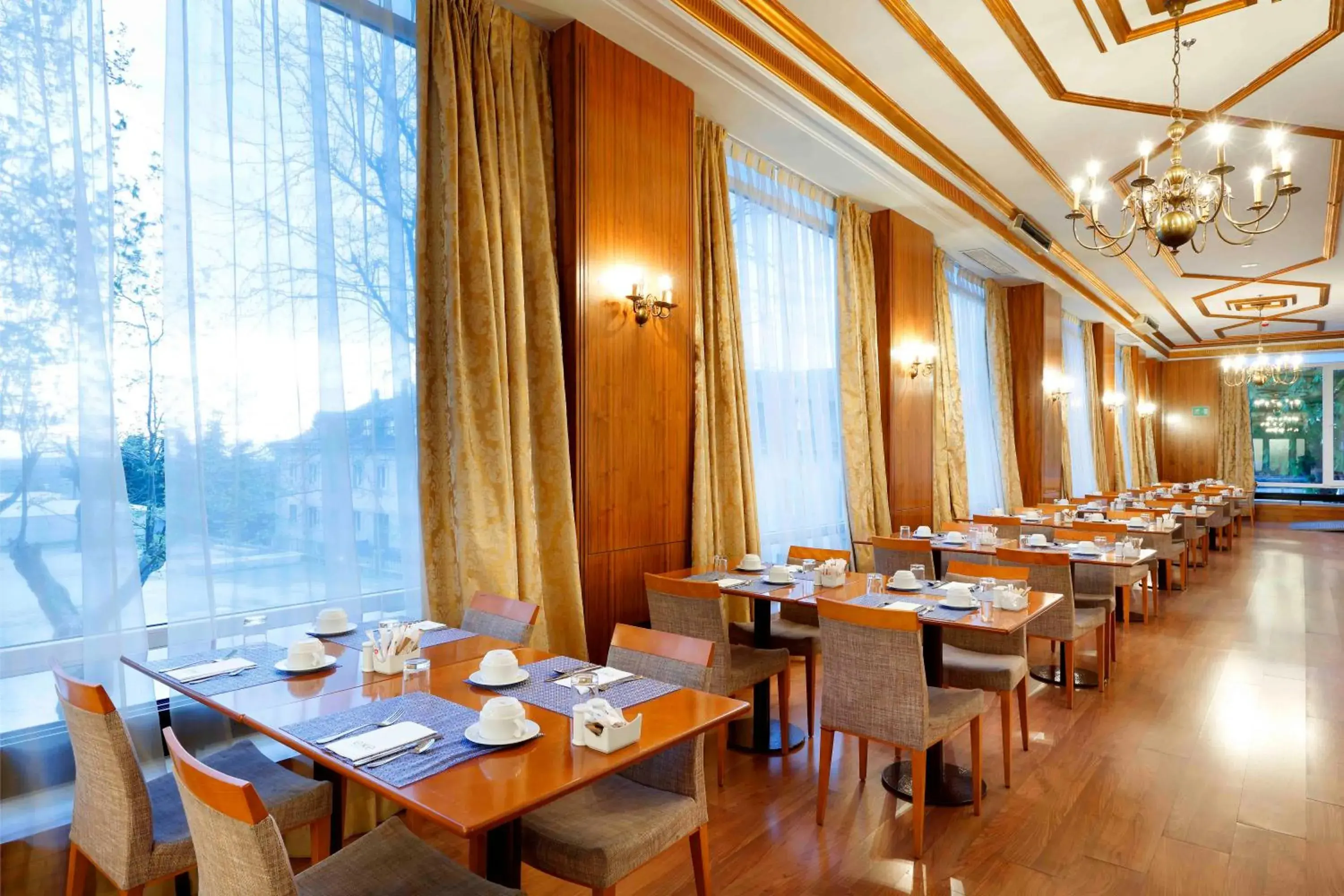 Lounge or bar in Exe Victoria Palace Lounge or bar in Exe Victoria Palace