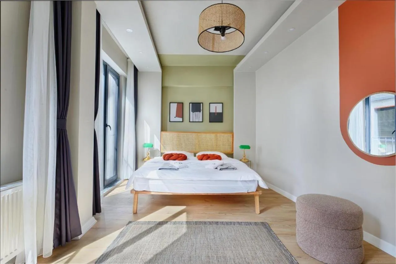 Bed in by Abraham Galata