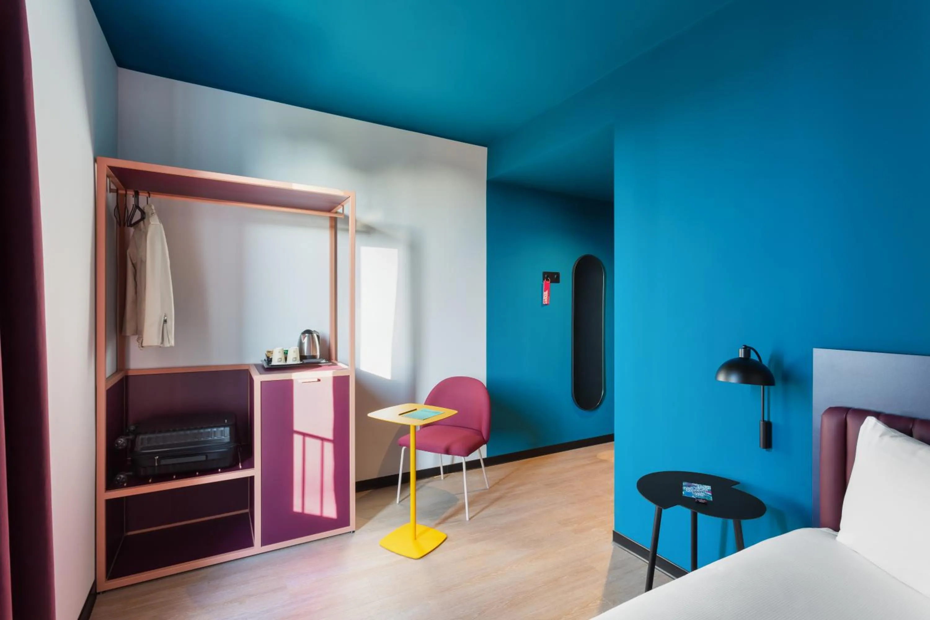 Bedroom, Bed in CX Milan NoM