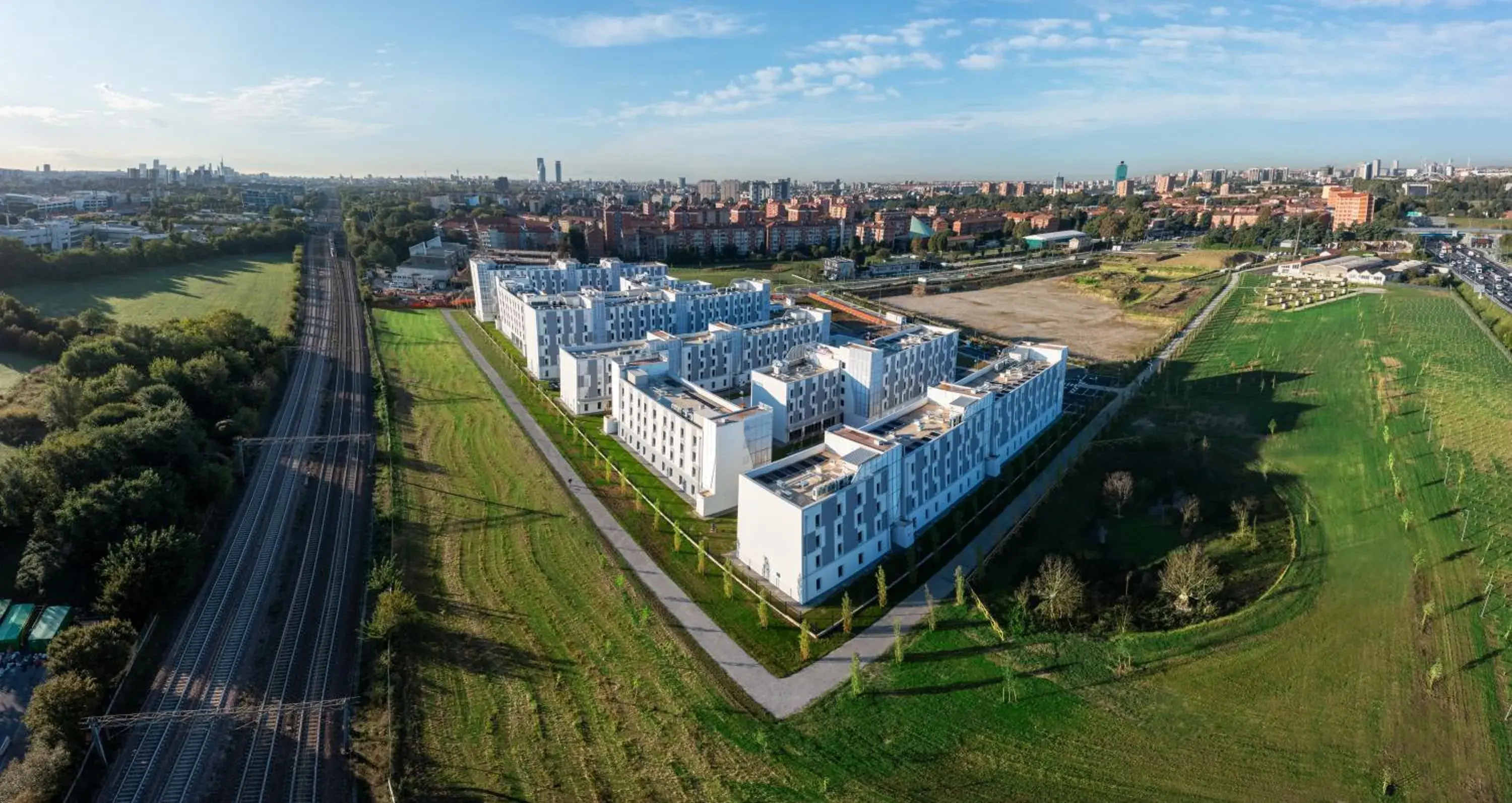 Property building in CX Milan NoM Property building in CX Milan NoM