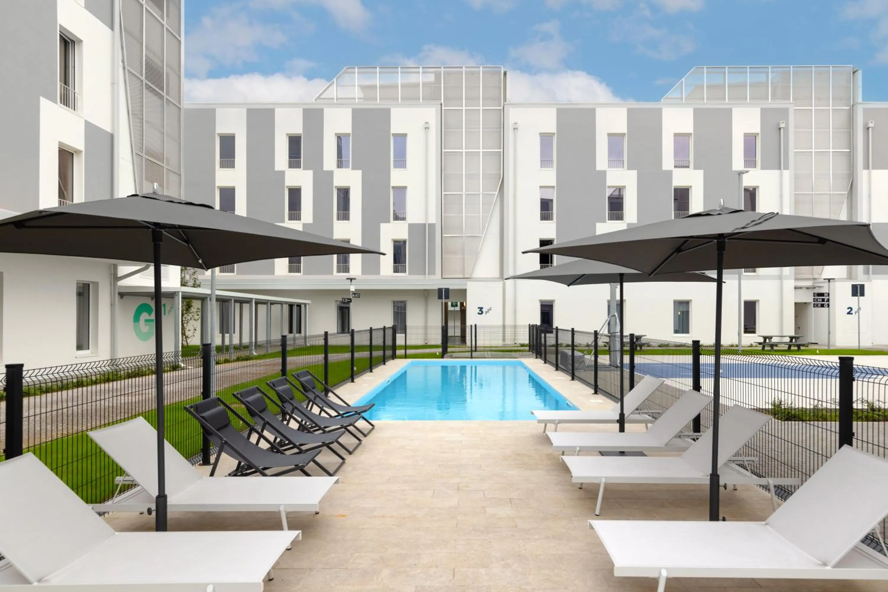 Swimming pool in CX Milan NoM