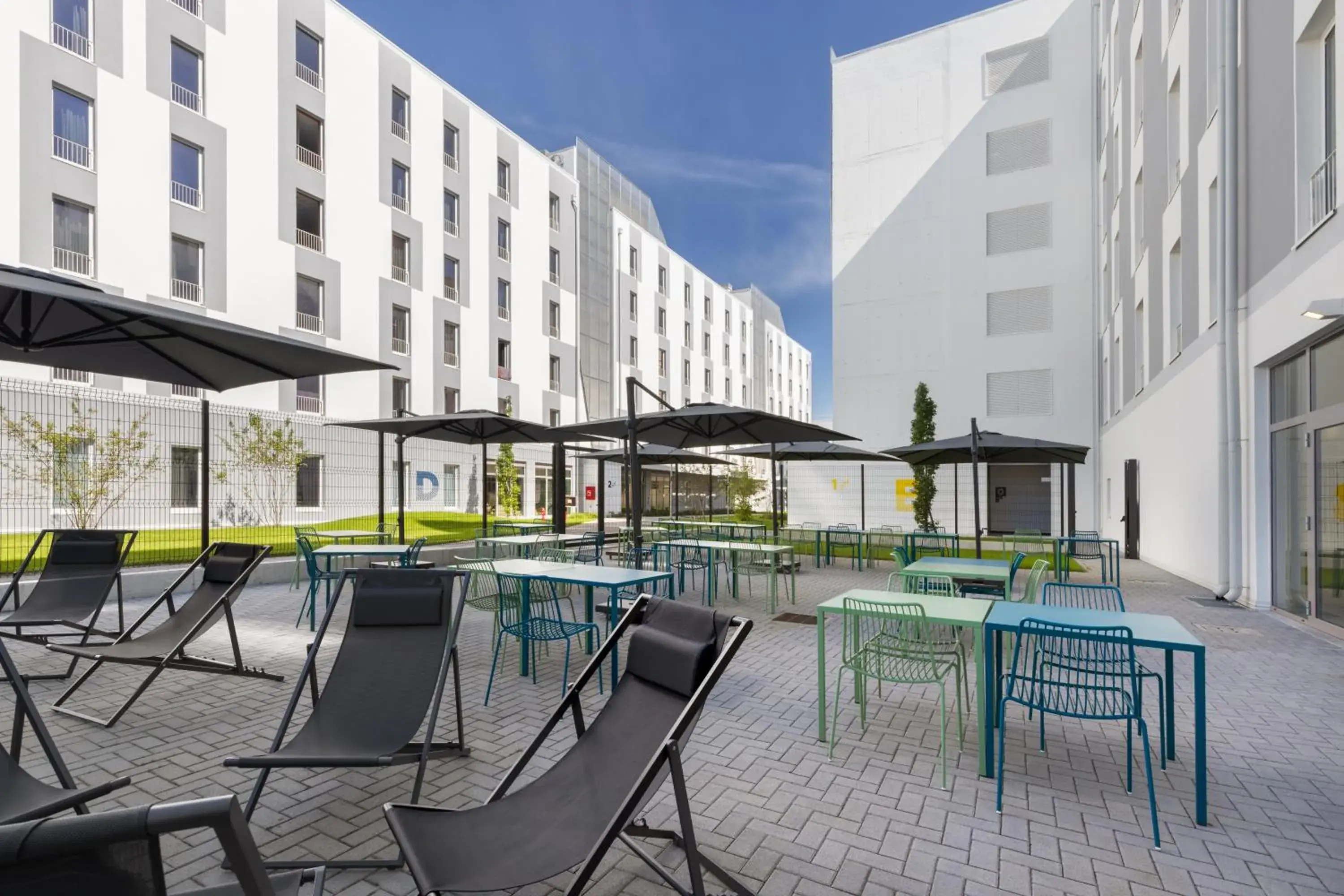 Restaurant/places to eat in CX Milan NoM Restaurant/places to eat in CX Milan NoM