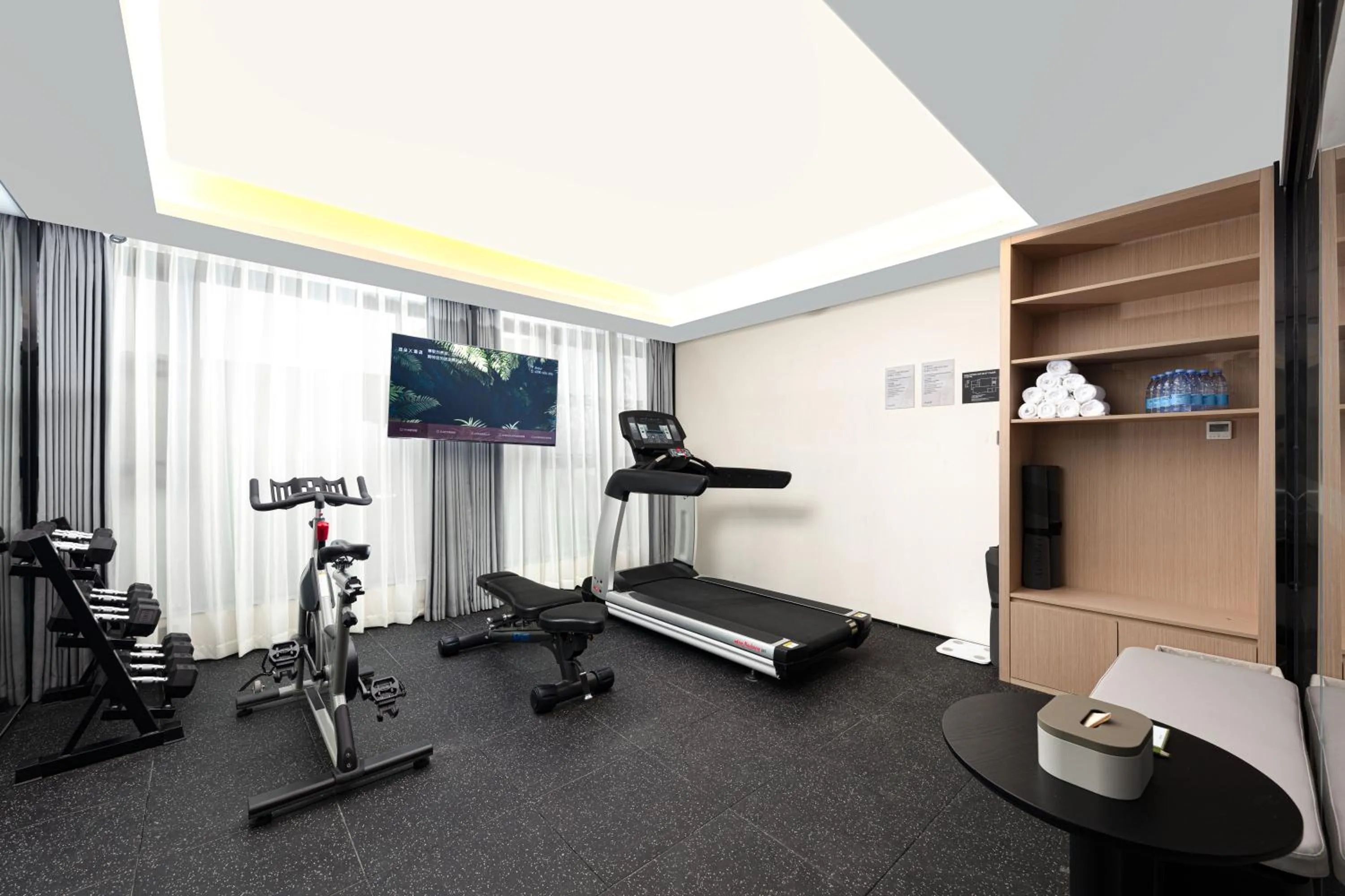 Fitness centre/facilities in Atour X Hotel Chengdu Jinhua Wanda Zhonggang Plaza