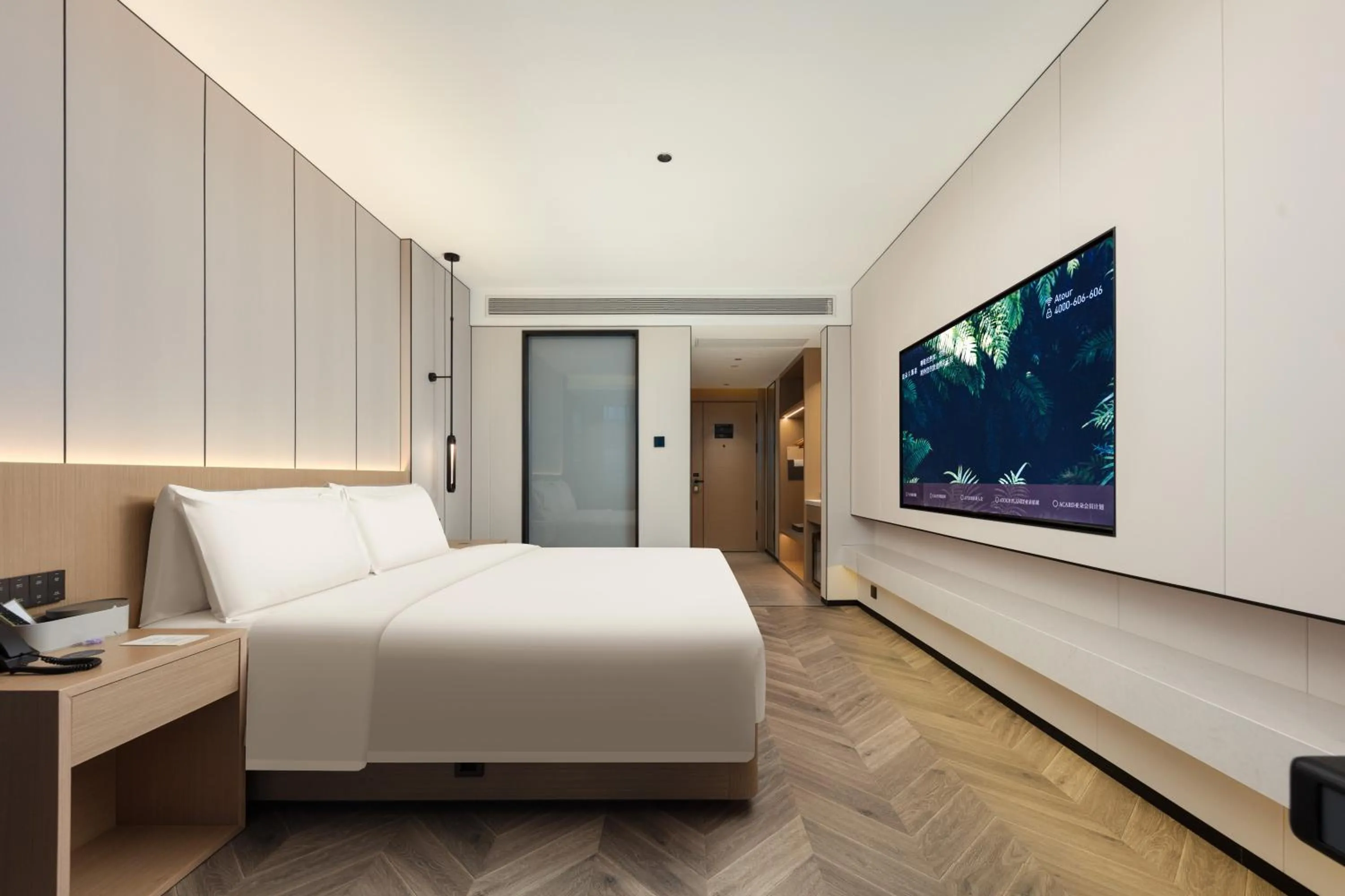 Photo of the whole room, Bed in Atour X Hotel Chengdu Jinhua Wanda Zhonggang Plaza