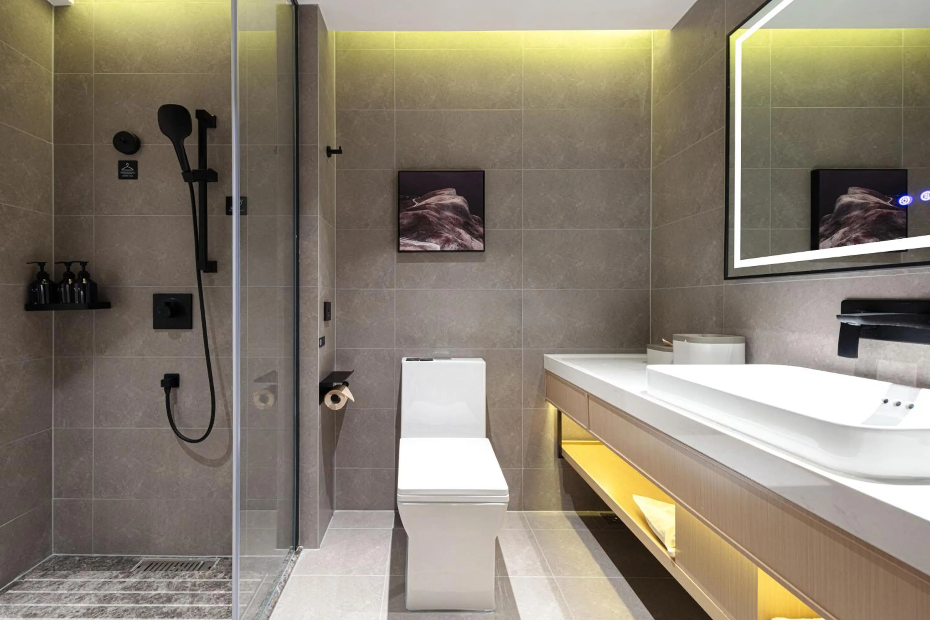 Bathroom in Atour X Hotel Chengdu Jinhua Wanda Zhonggang Plaza