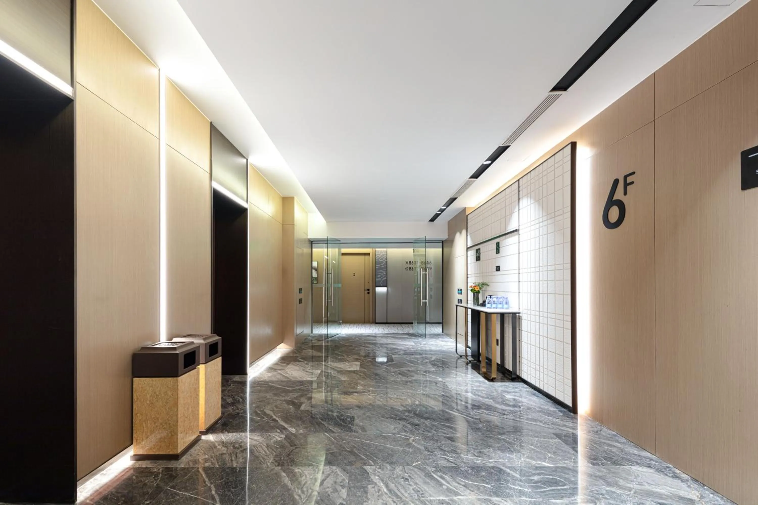 elevator in Atour X Hotel Chengdu Jinhua Wanda Zhonggang Plaza