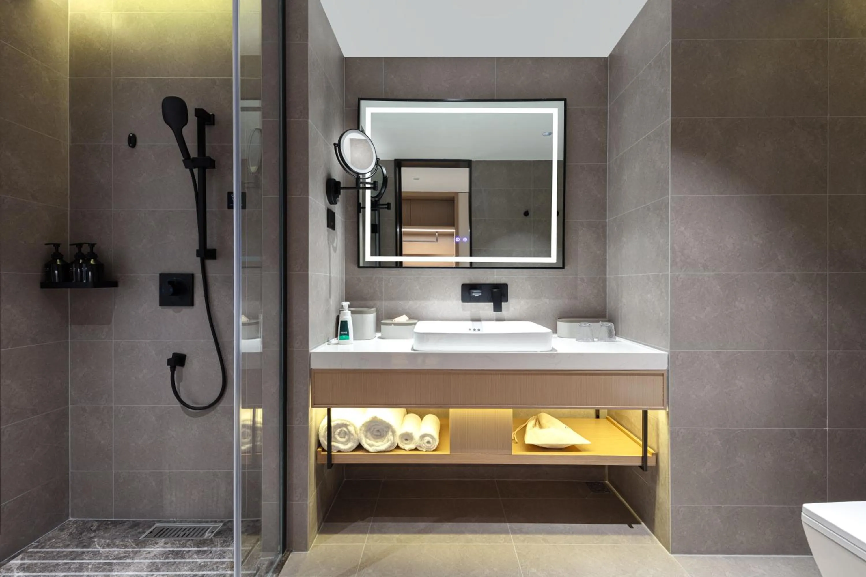 Bathroom in Atour X Hotel Chengdu Jinhua Wanda Zhonggang Plaza
