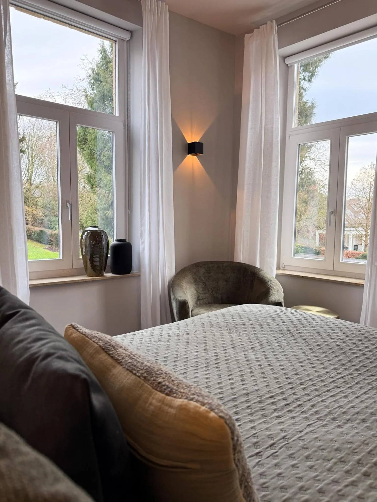 View (from property/room), Bed in Villa V - Petit Hôtel