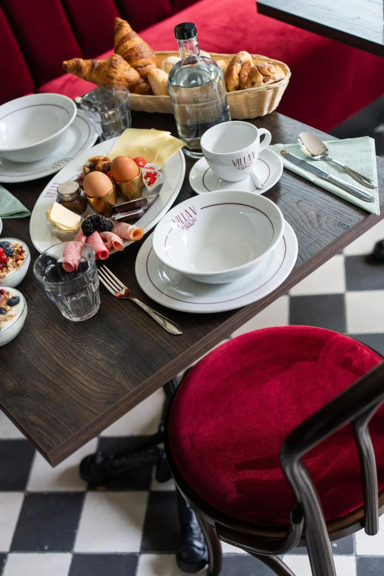 Breakfast in Villa V - Petit Hôtel