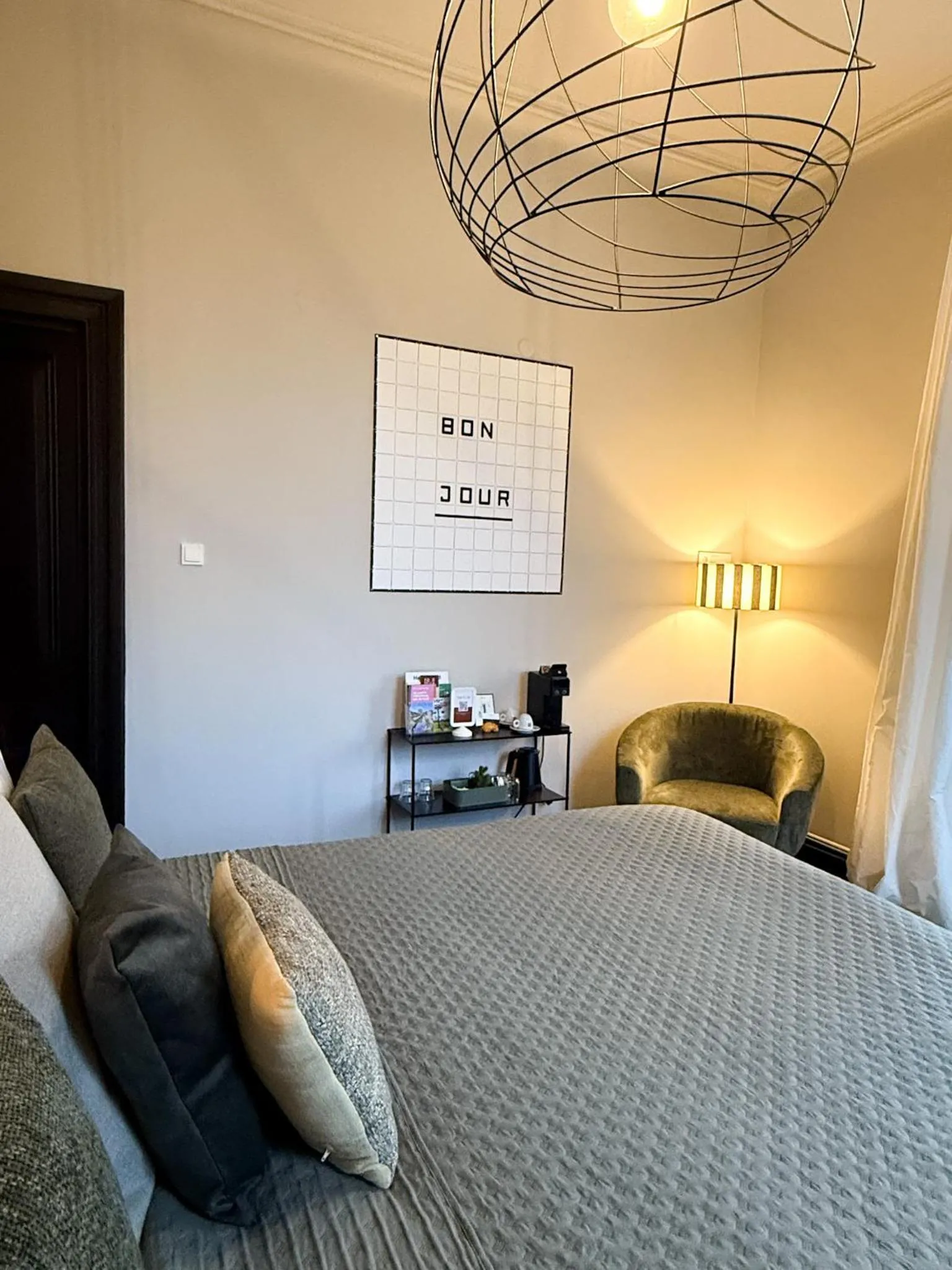 Bed in Villa V - Petit Hôtel