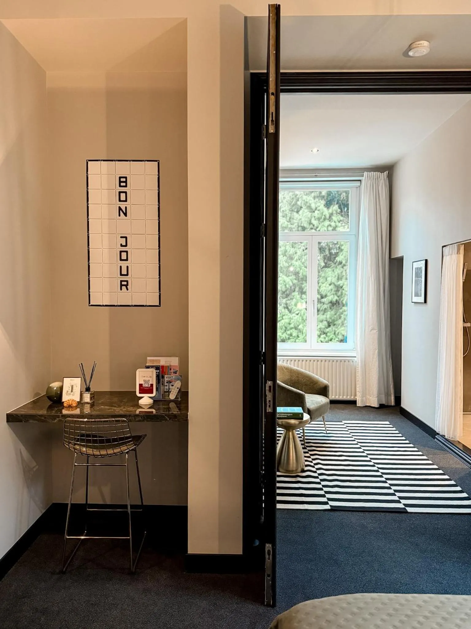 Bed in Villa V - Petit Hôtel