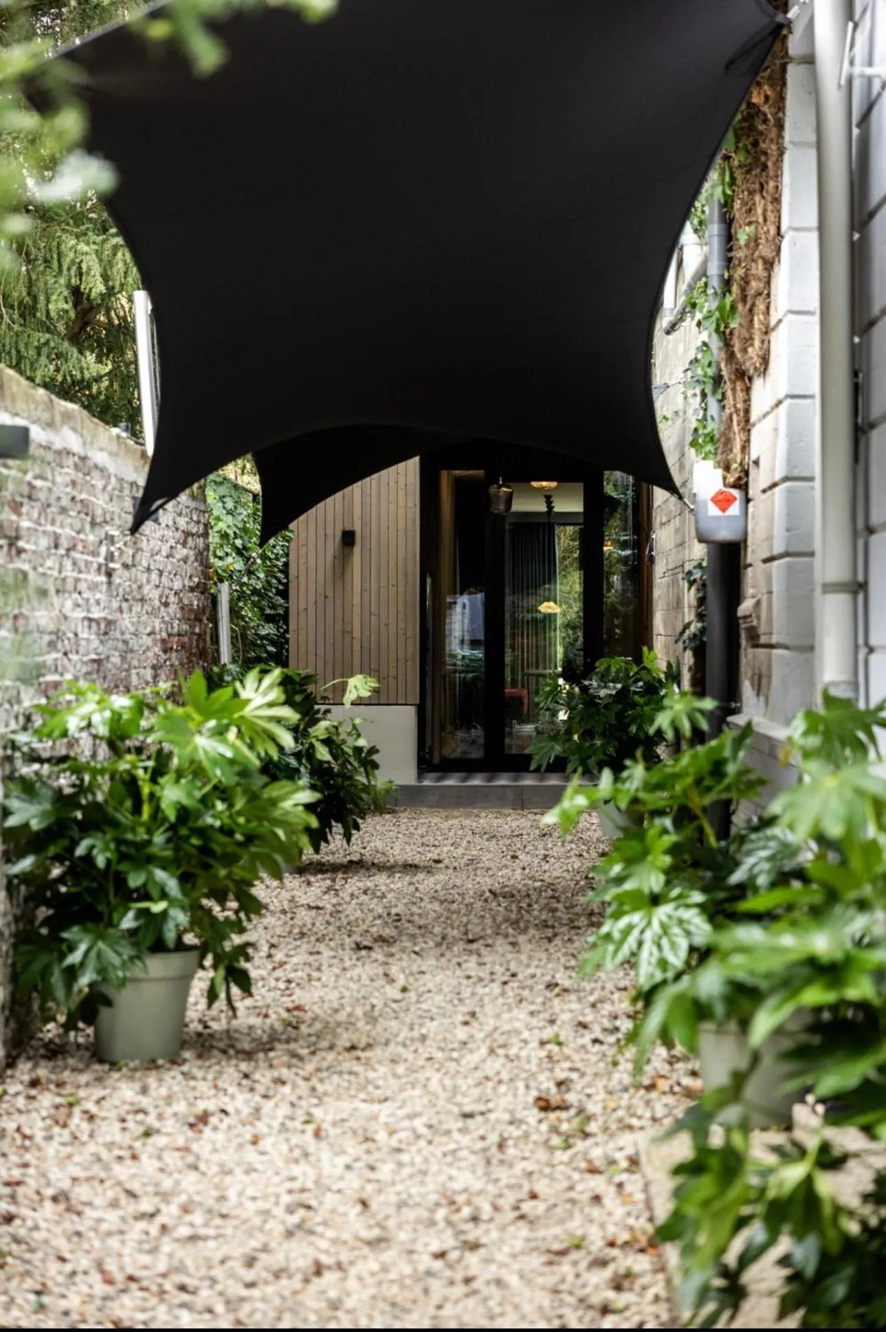 Property building in Villa V - Petit Hôtel