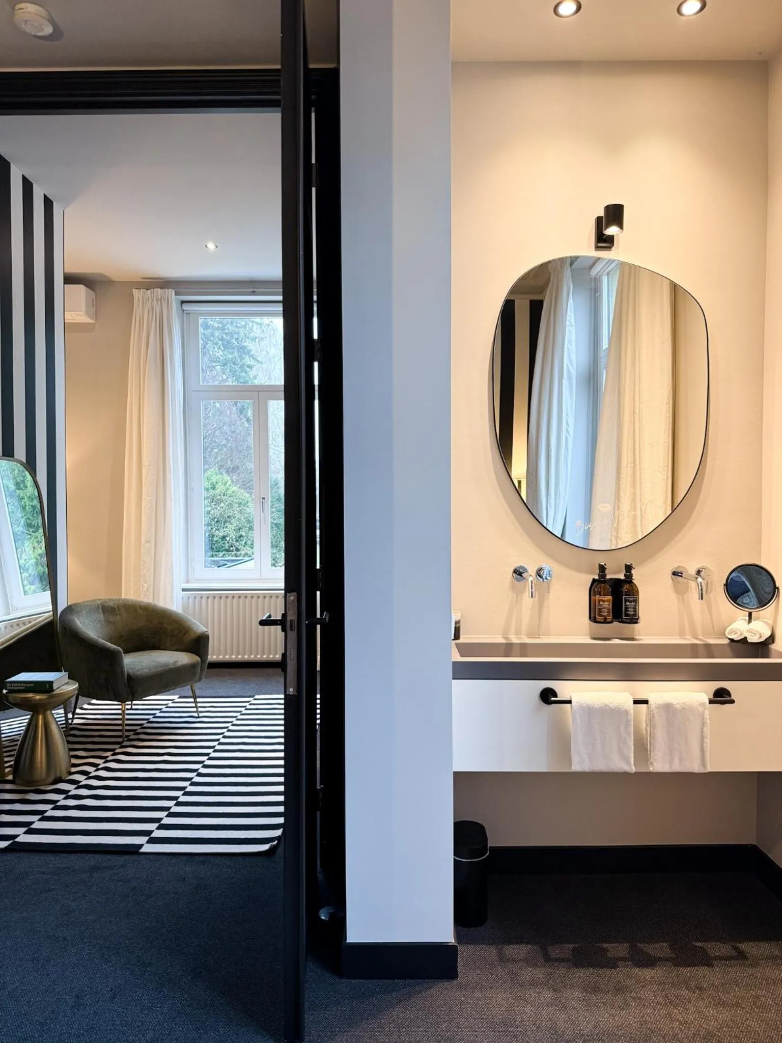 Bathroom in Villa V - Petit Hôtel