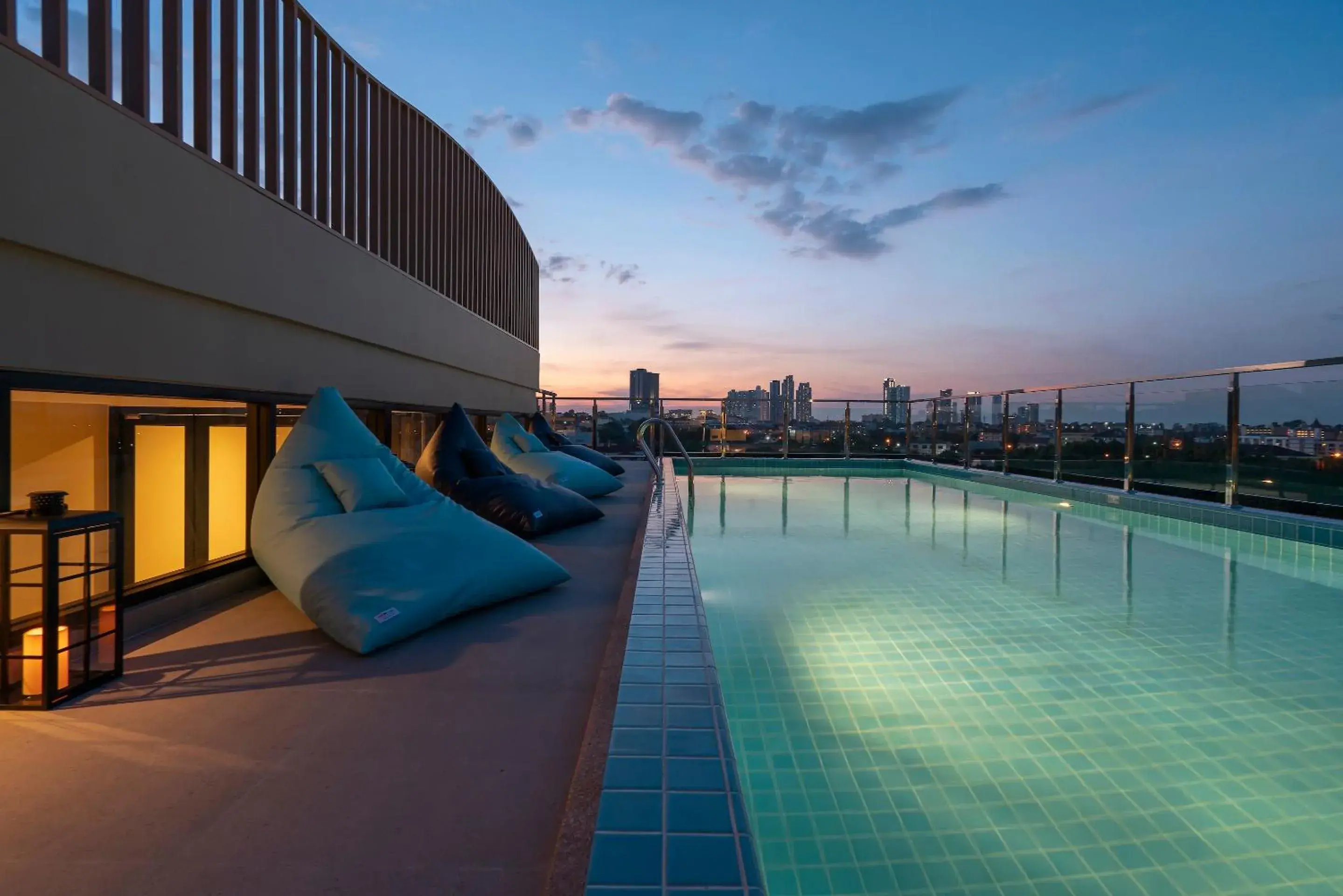 Pool view in P-Park Hotel Pattaya Pool view in P-Park Hotel Pattaya