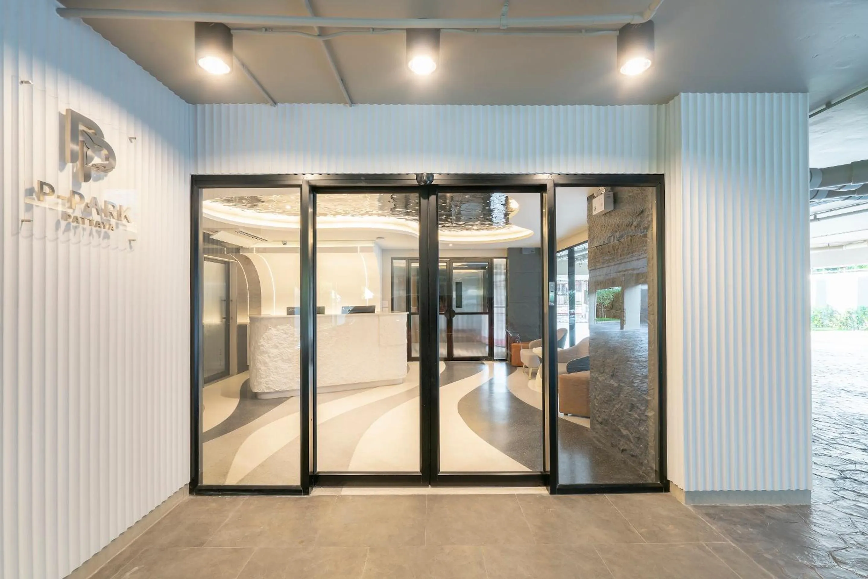 Lobby or reception in P-Park Hotel Pattaya