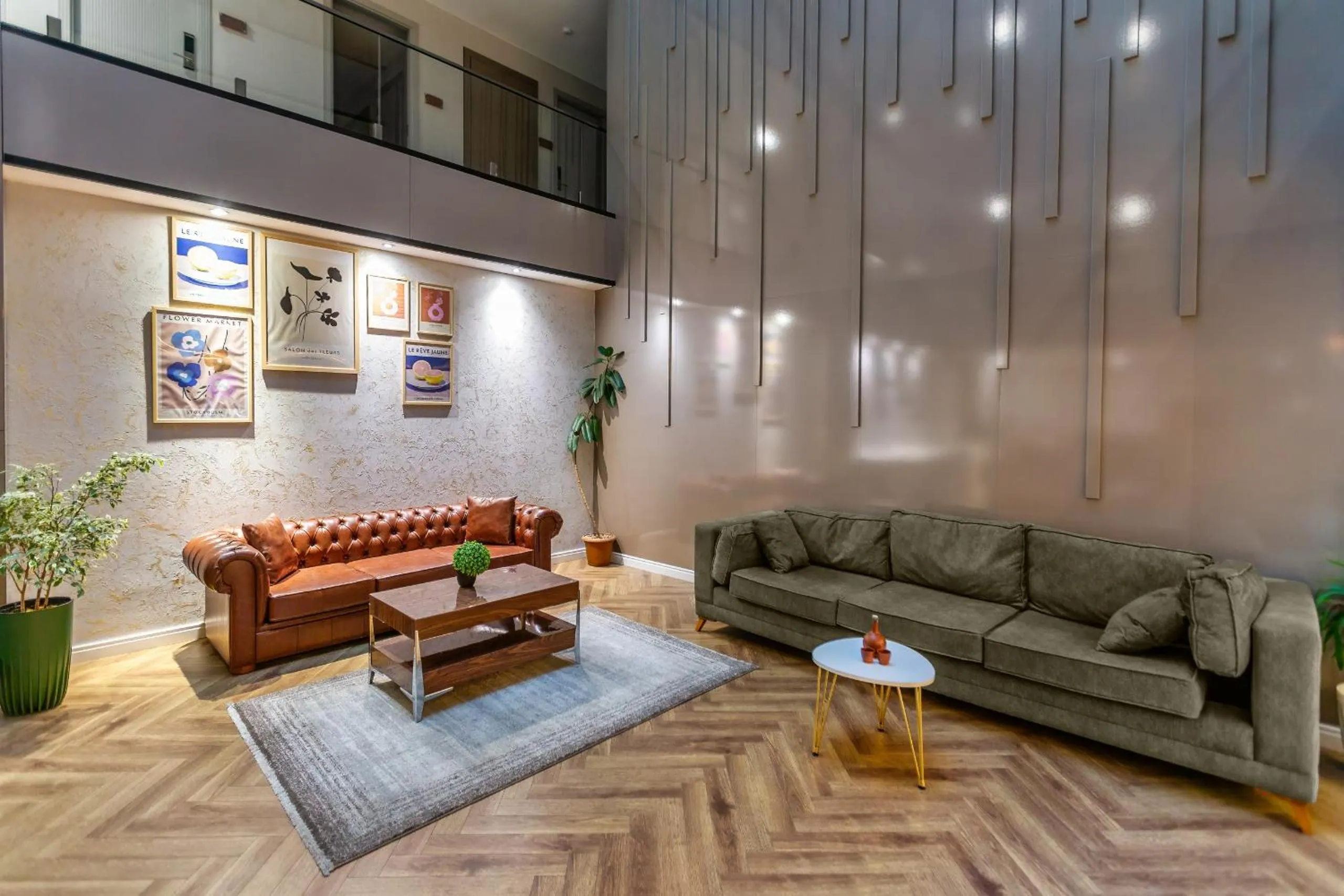 Communal lounge/ TV room in CONGRESS Hotel