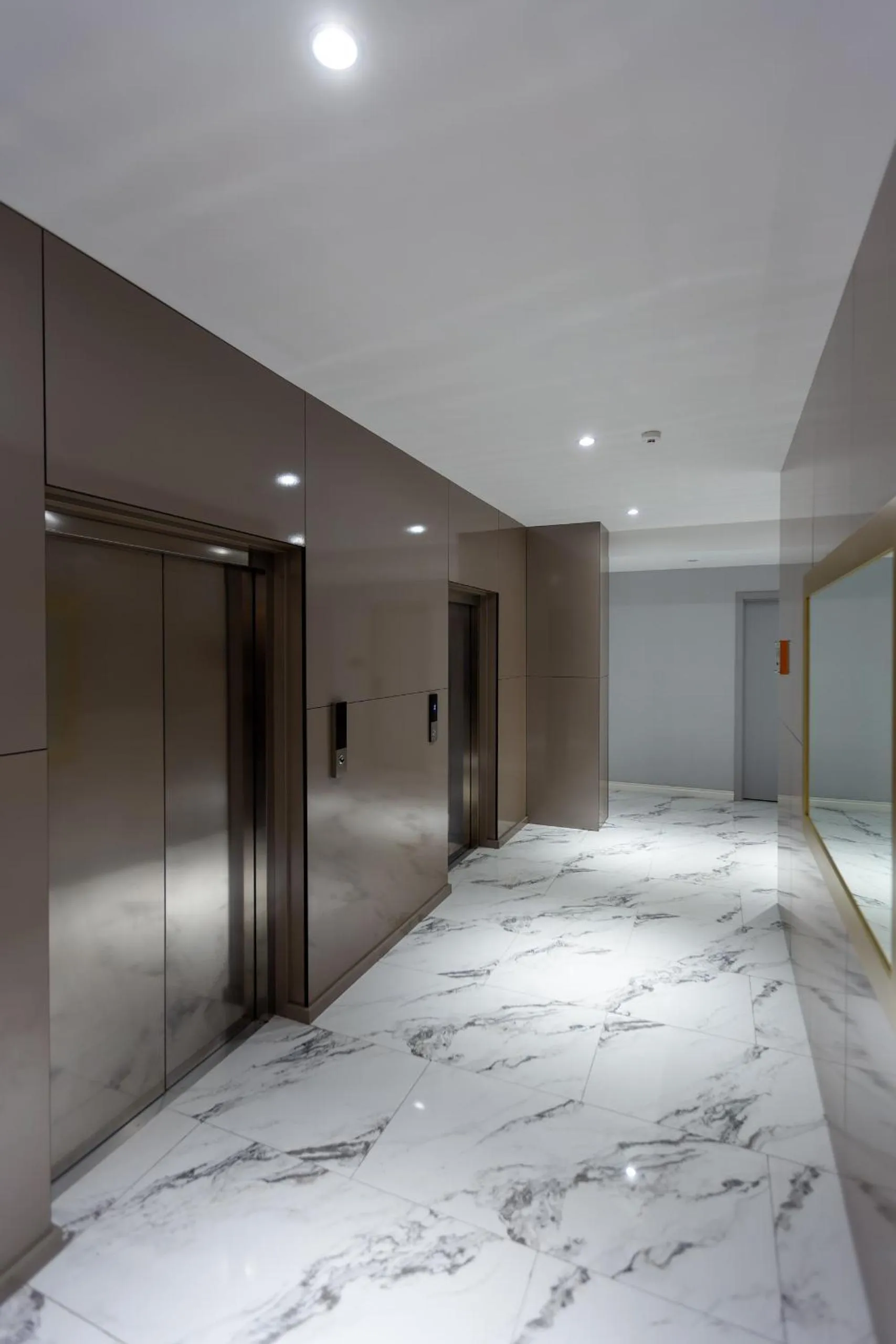 elevator in CONGRESS Hotel