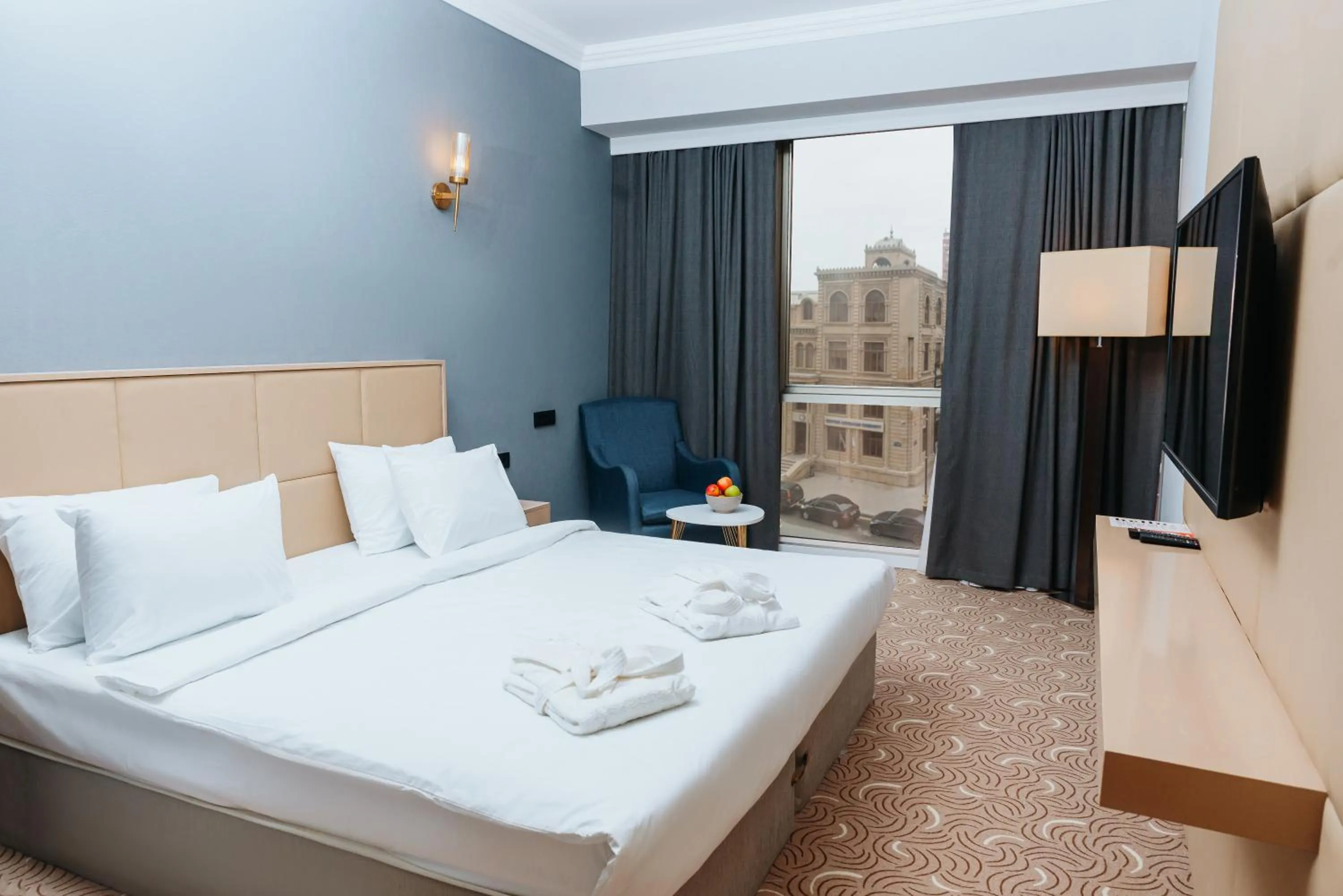 Standard King Room with City View in CONGRESS Hotel