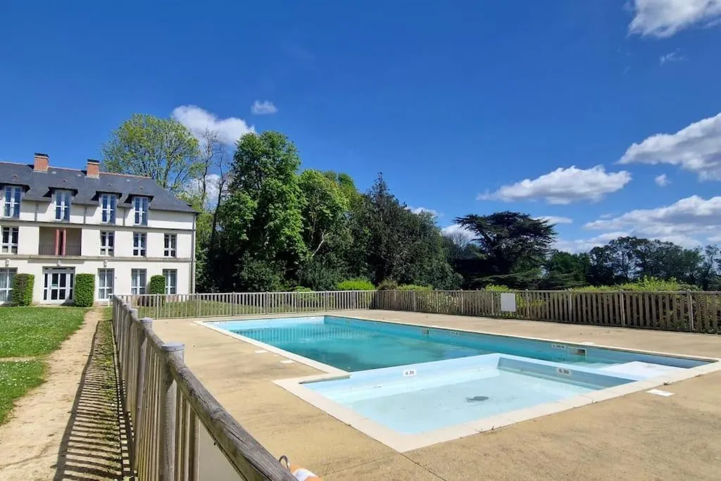 One-Bedroom Apartment in Appt à Baden au château de Kergonano