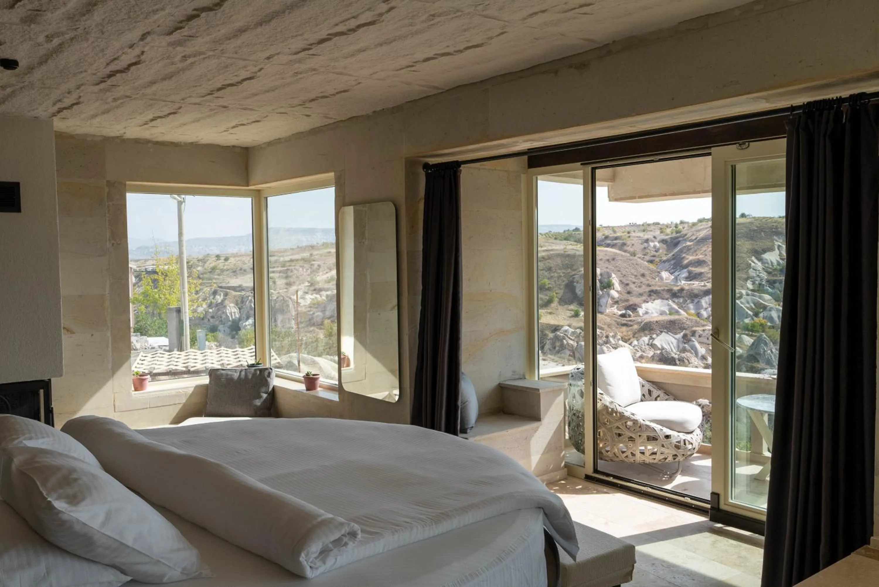 Balcony/Terrace, Bed in Be Still Alexa Smart Luxury Escape Adults Only