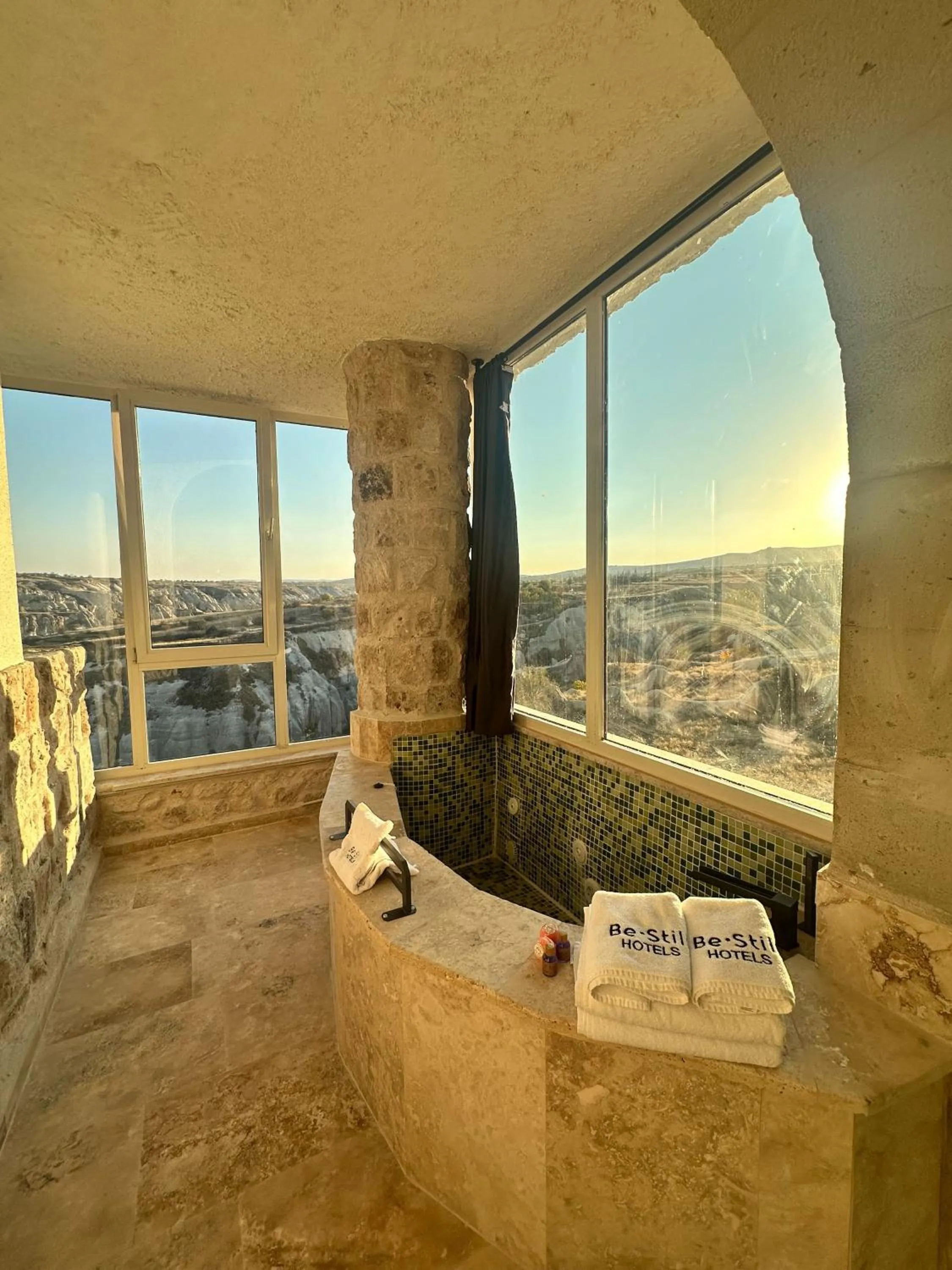 Hot Tub in Be Still Alexa Smart Luxury Escape Adults Only