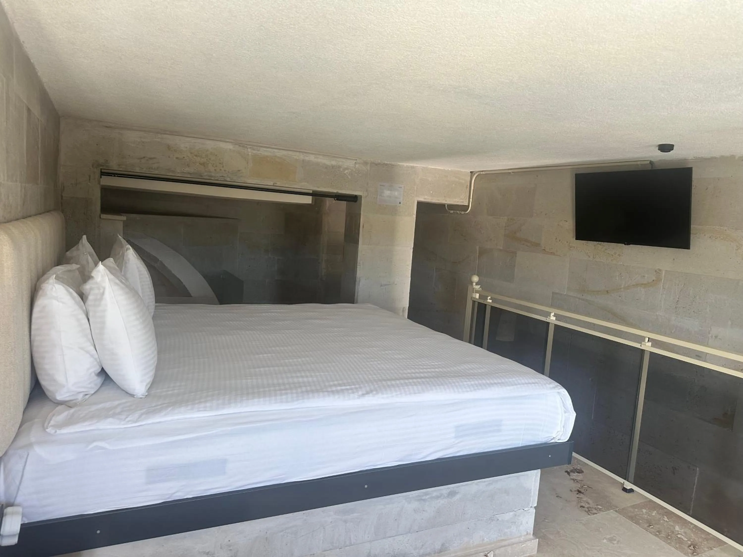 TV and multimedia, Bed in Be Still Alexa Smart Luxury Escape Adults Only