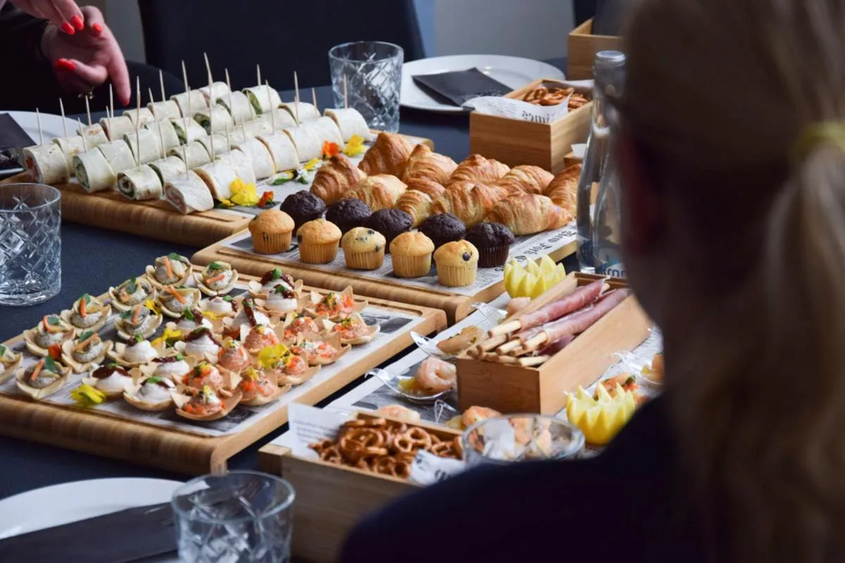 Restaurant/places to eat in Quality Silesian Hotel