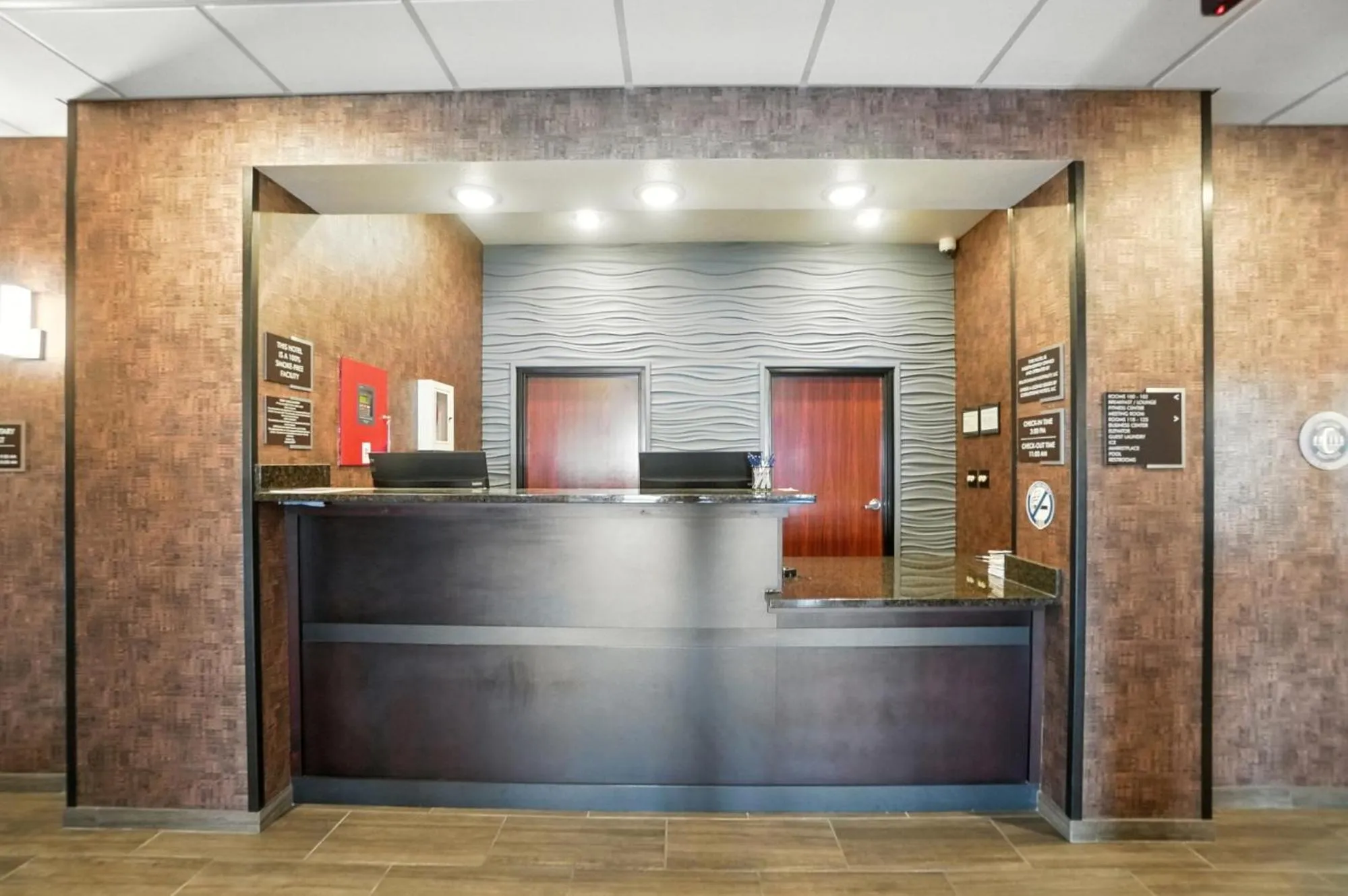 Lobby or reception in Cobblestone Hotel & Suites - Bellefontaine