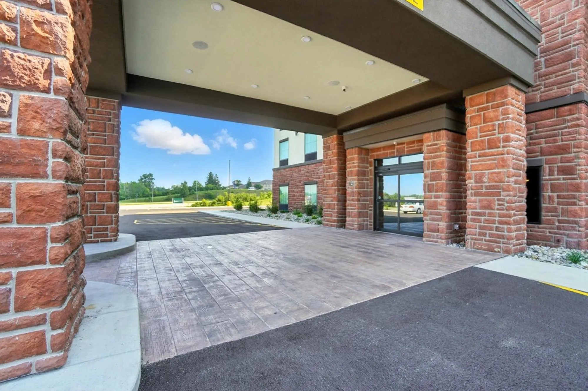 Property building in Cobblestone Hotel & Suites - Bellefontaine