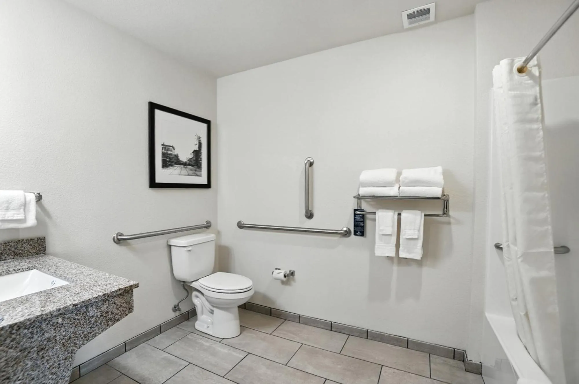 Bathroom in Cobblestone Hotel & Suites - Bellefontaine