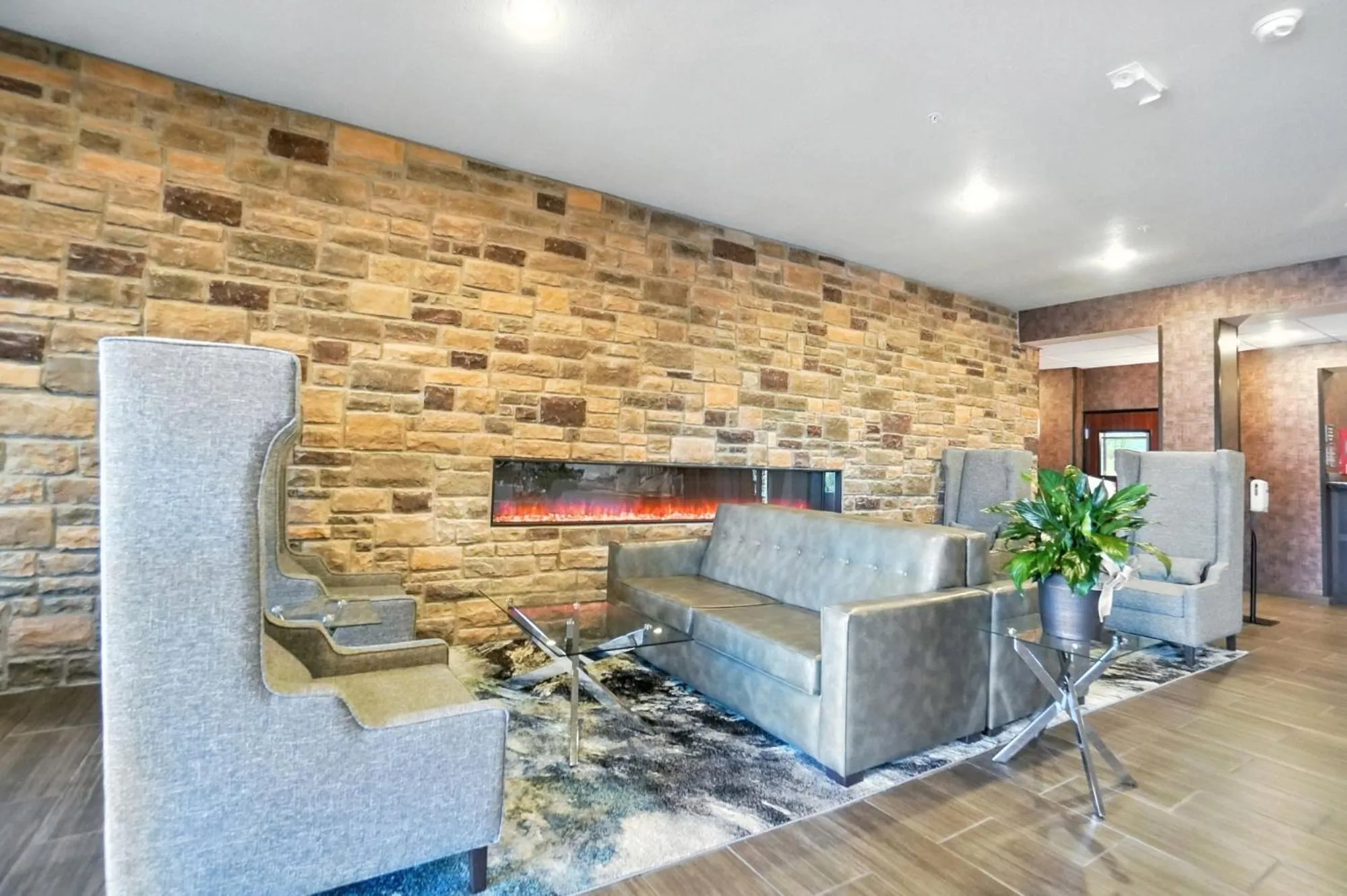 Lobby or reception in Cobblestone Hotel & Suites - Bellefontaine