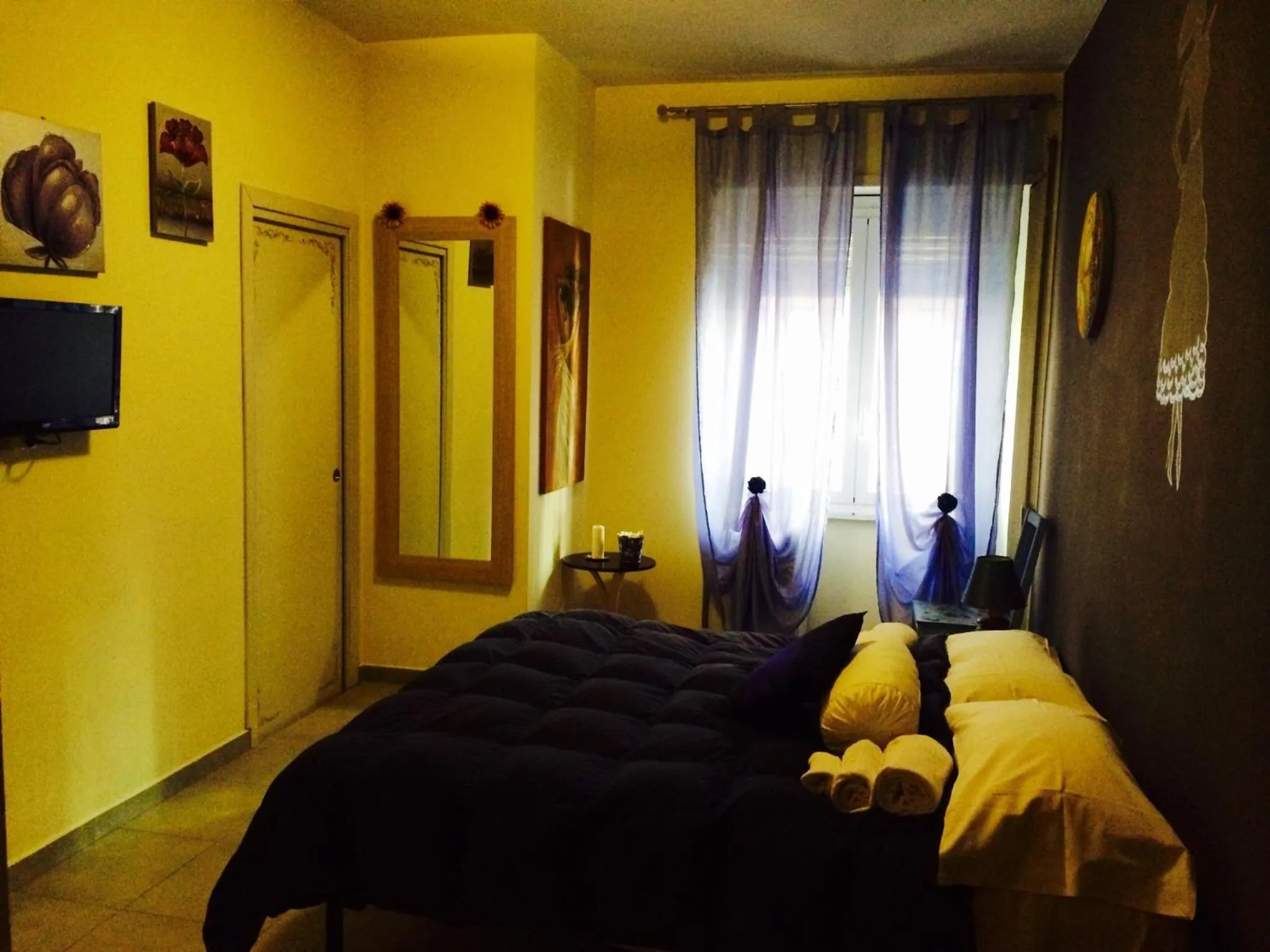 Bedroom in La Donna Garbata