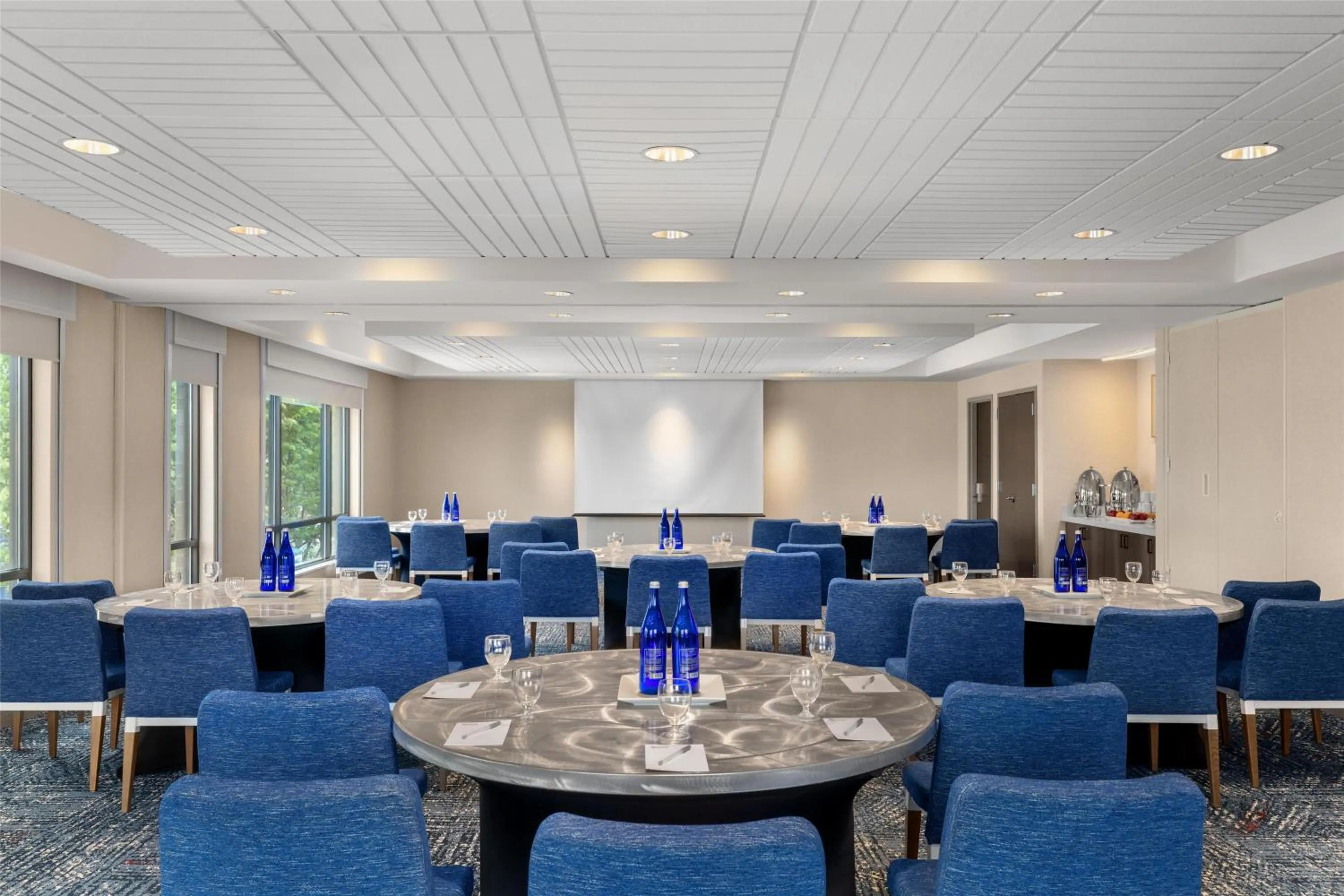 Meeting/conference room in Hilton Garden Inn Burlington Downtown