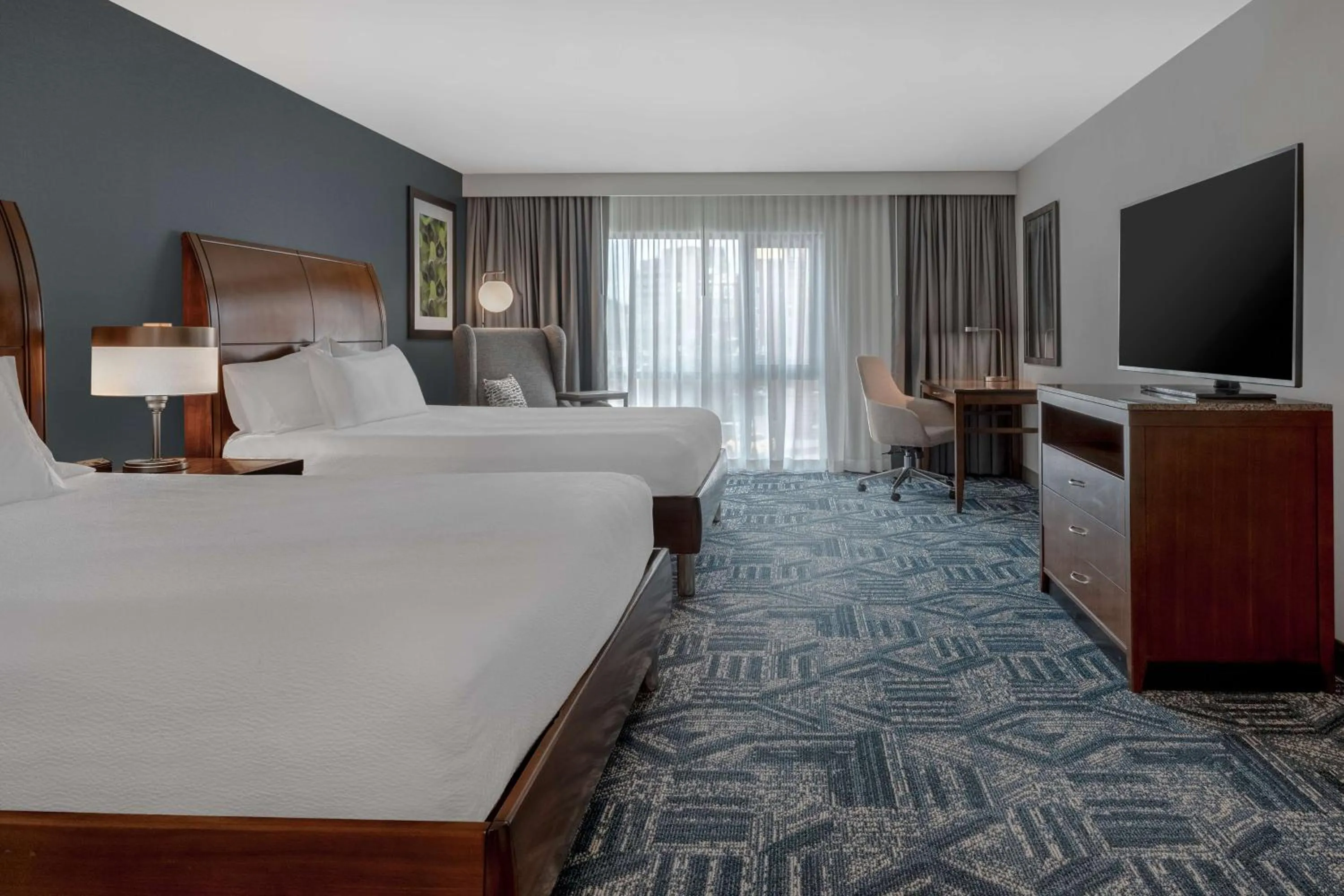 Bedroom, Bed in Hilton Garden Inn Burlington Downtown