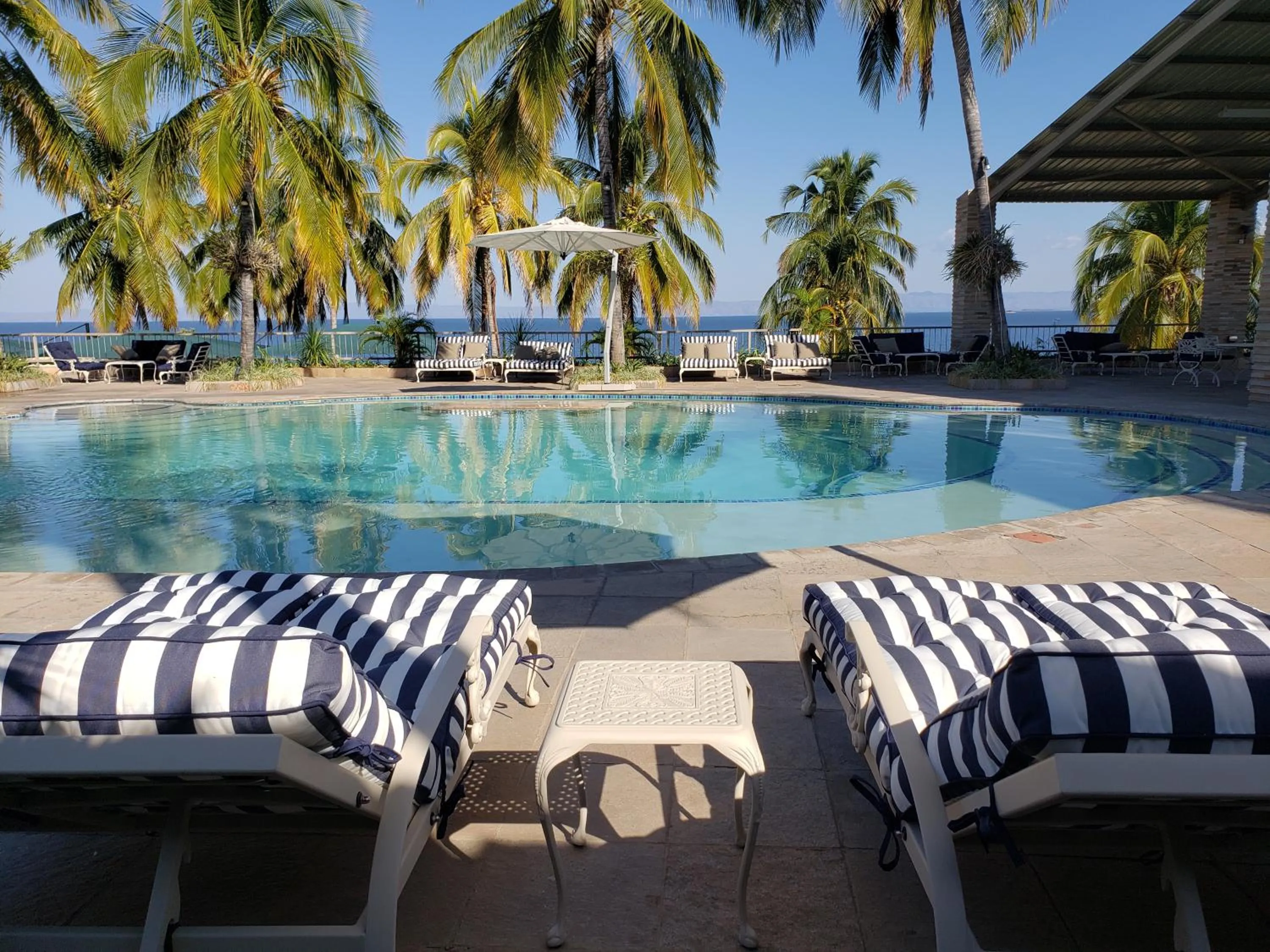 Swimming pool in Lake Safari Lodge