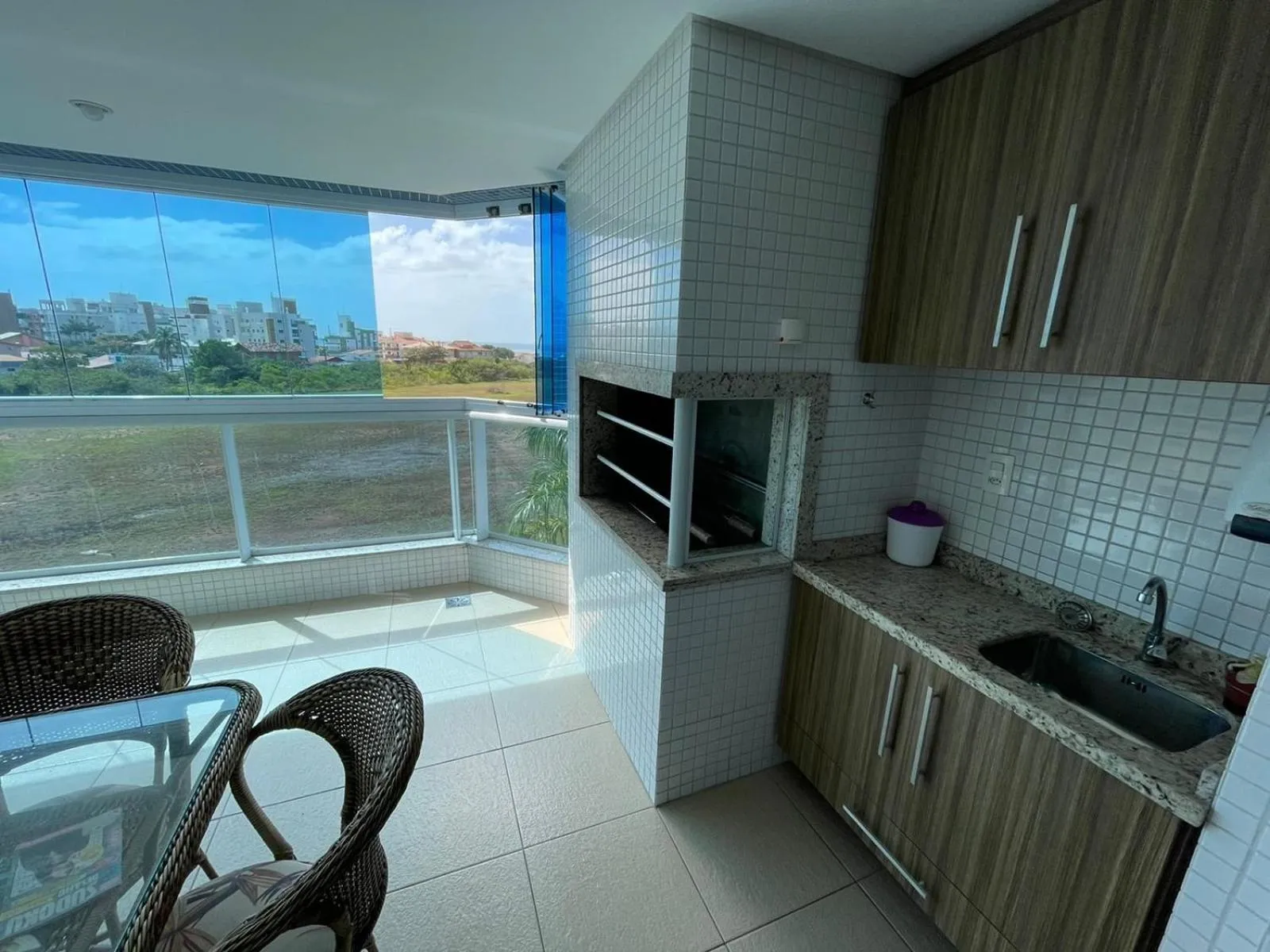 Cód 113 - Apartamento vista para o mar