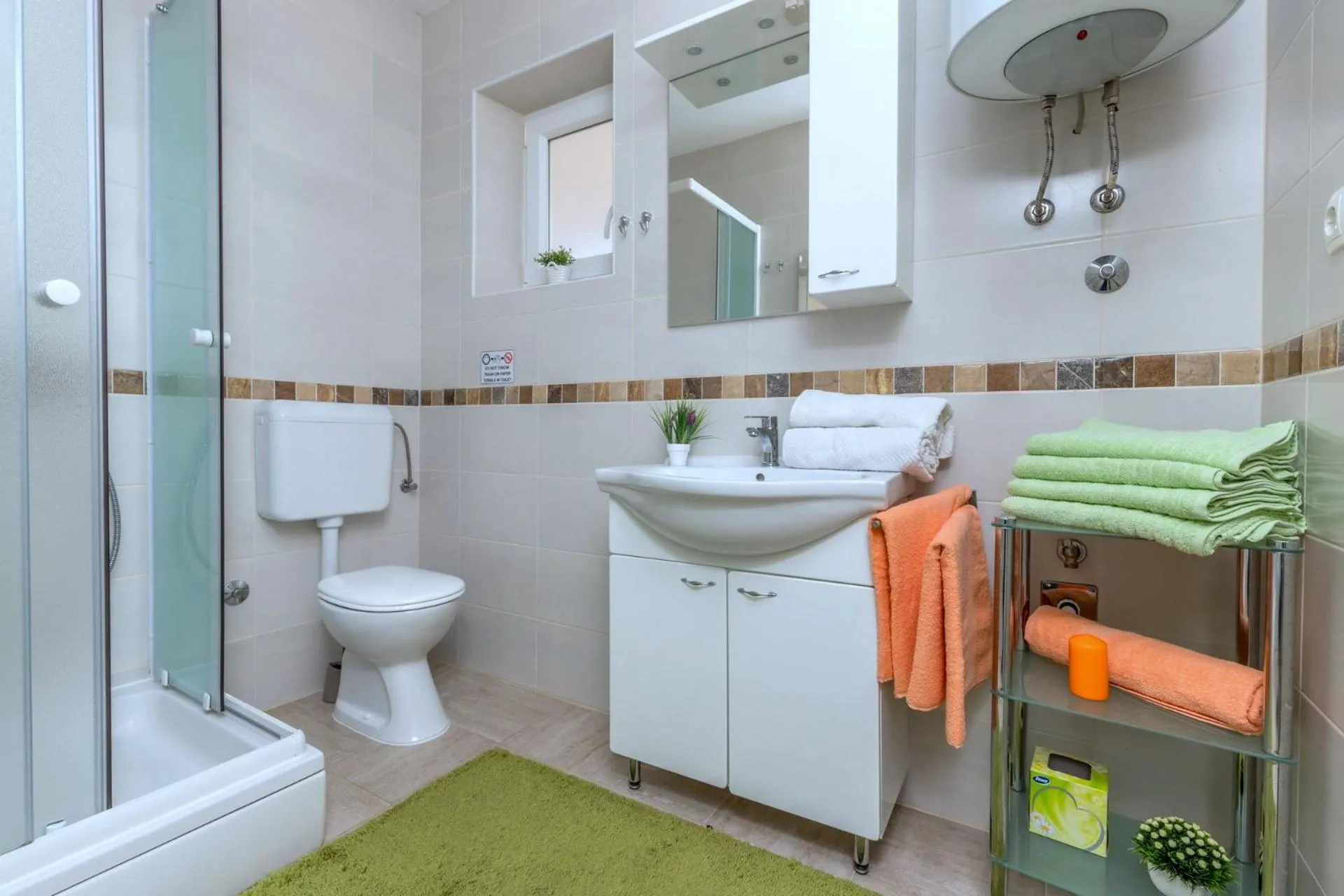 Shower in Apartments Kremenici