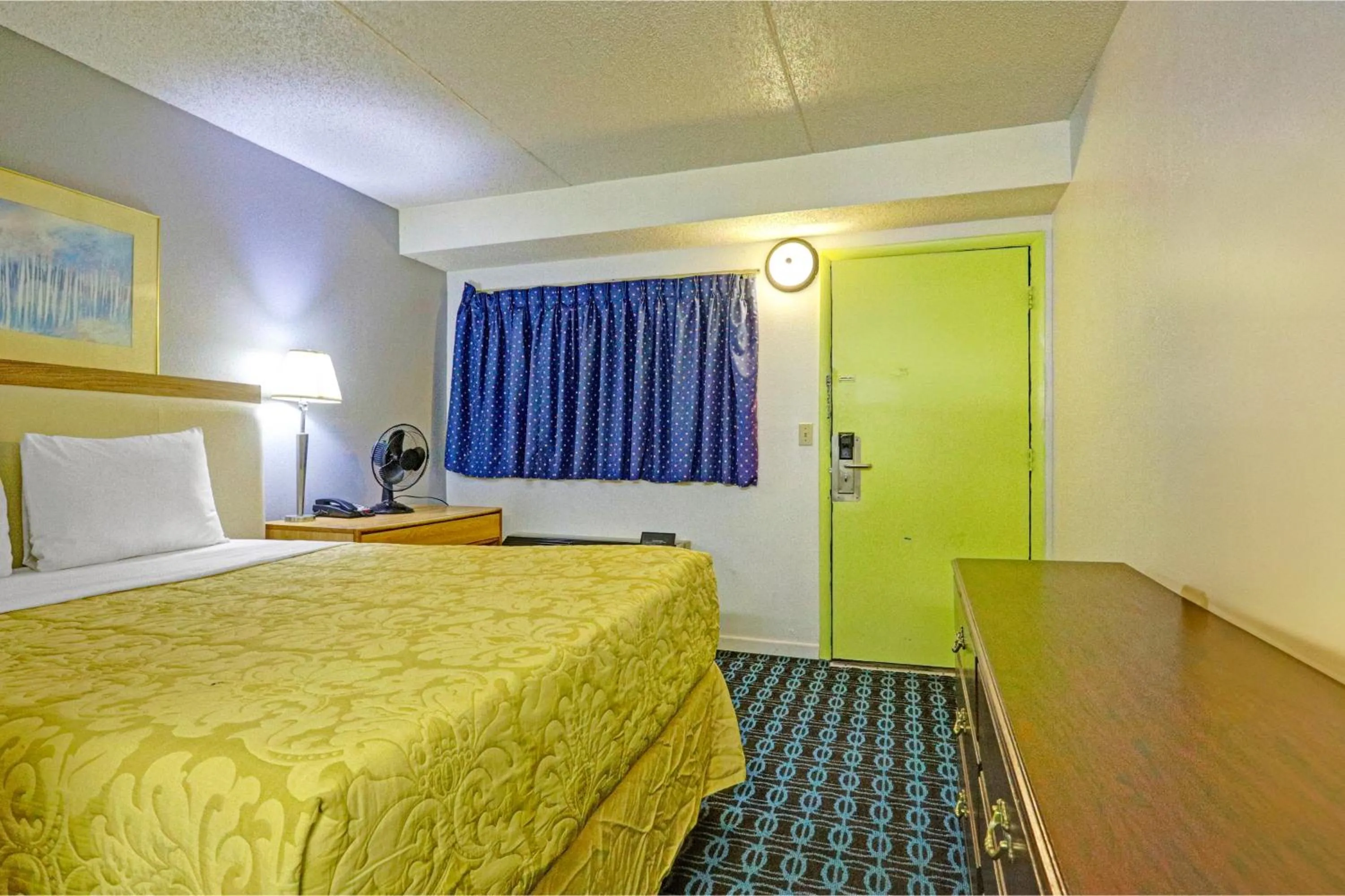 Bedroom, Bed in Brookville Inn By OYO Near Dayton International Airport