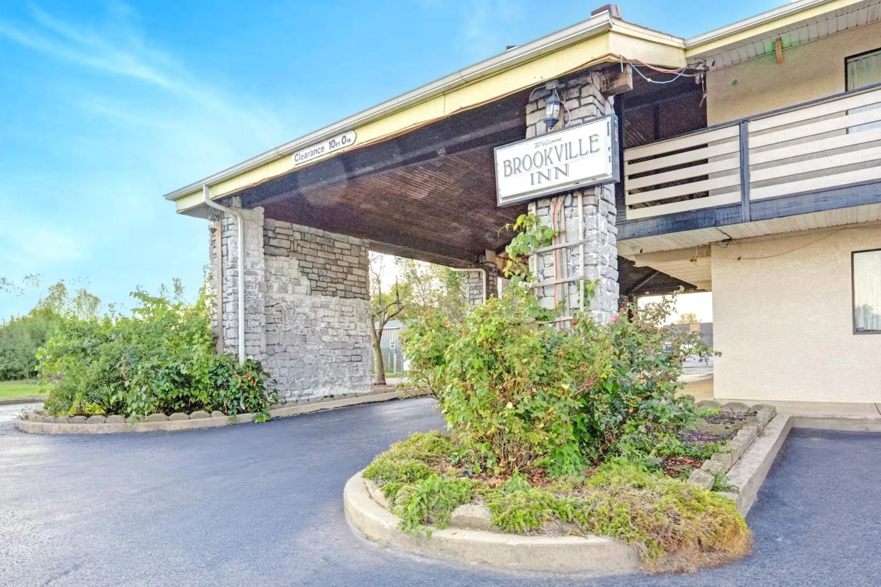 Facade/entrance in Brookville Inn By OYO Near Dayton International Airport Facade/entrance in Brookville Inn By OYO Near Dayton International Airport