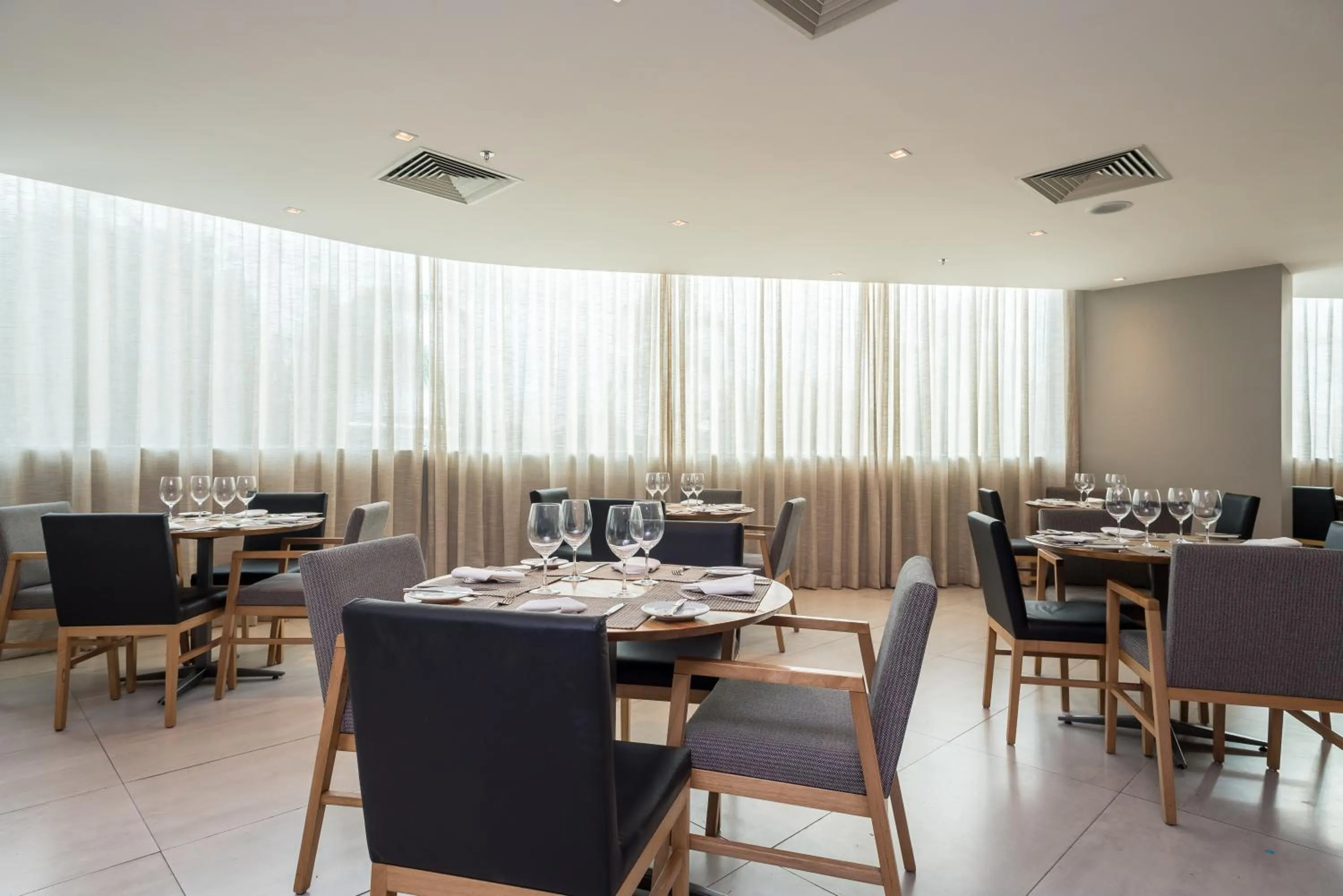 Restaurant/places to eat in Américas Barra Hotel