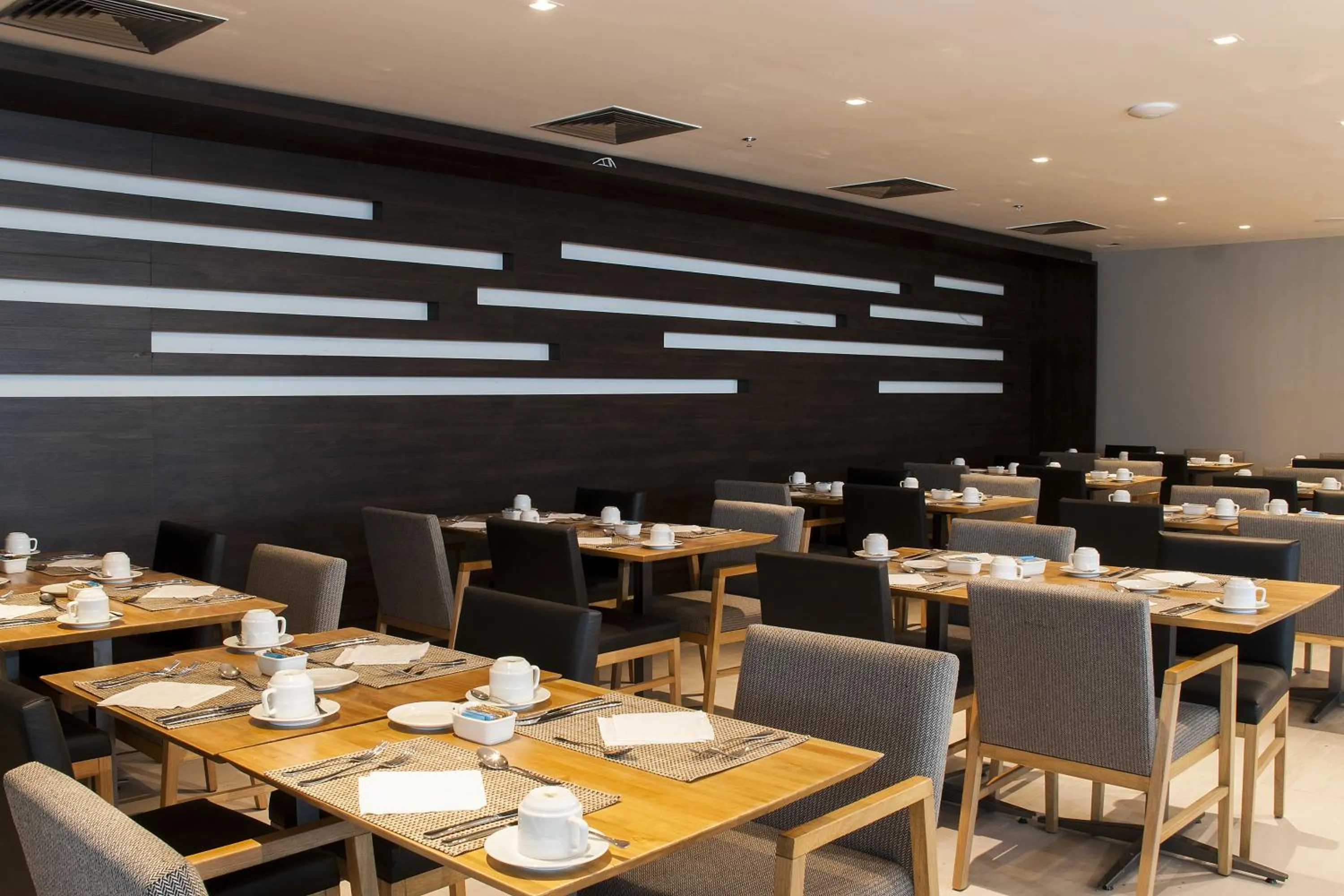 Restaurant/places to eat in Américas Barra Hotel