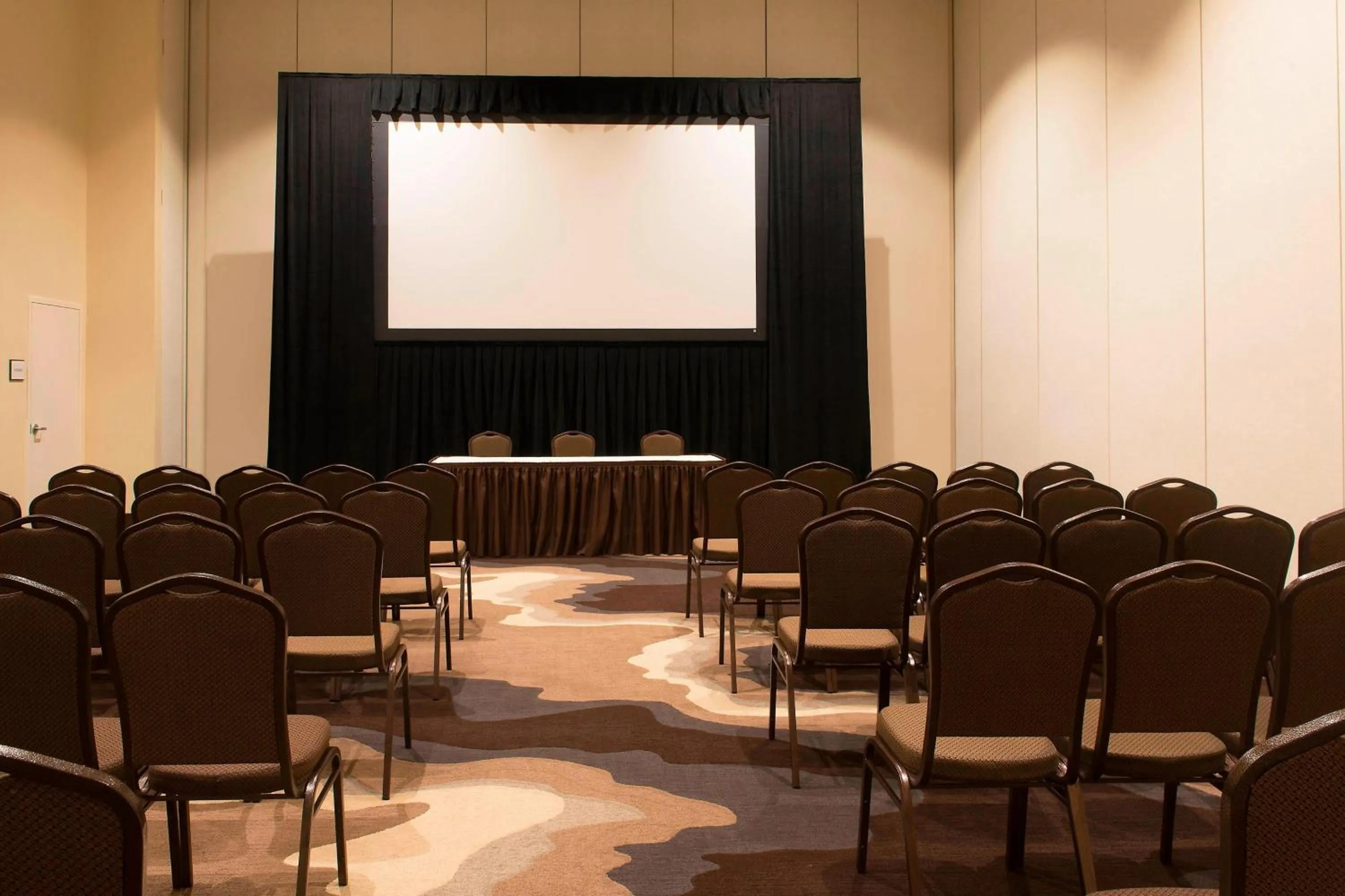 Meeting/conference room in Sheraton Mesa Hotel at Wrigleyville West