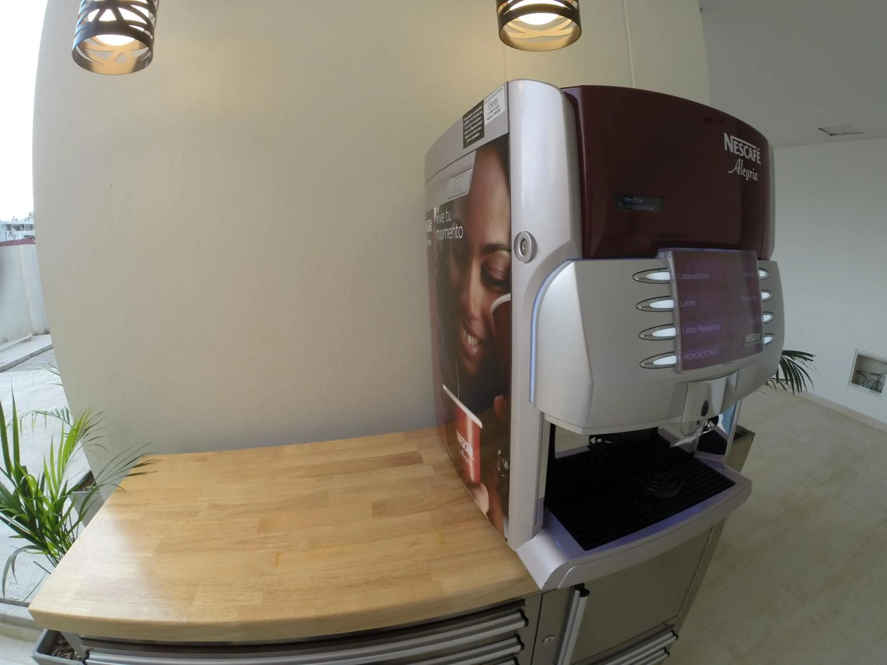 Coffee/tea facilities in Del Mar Hotel