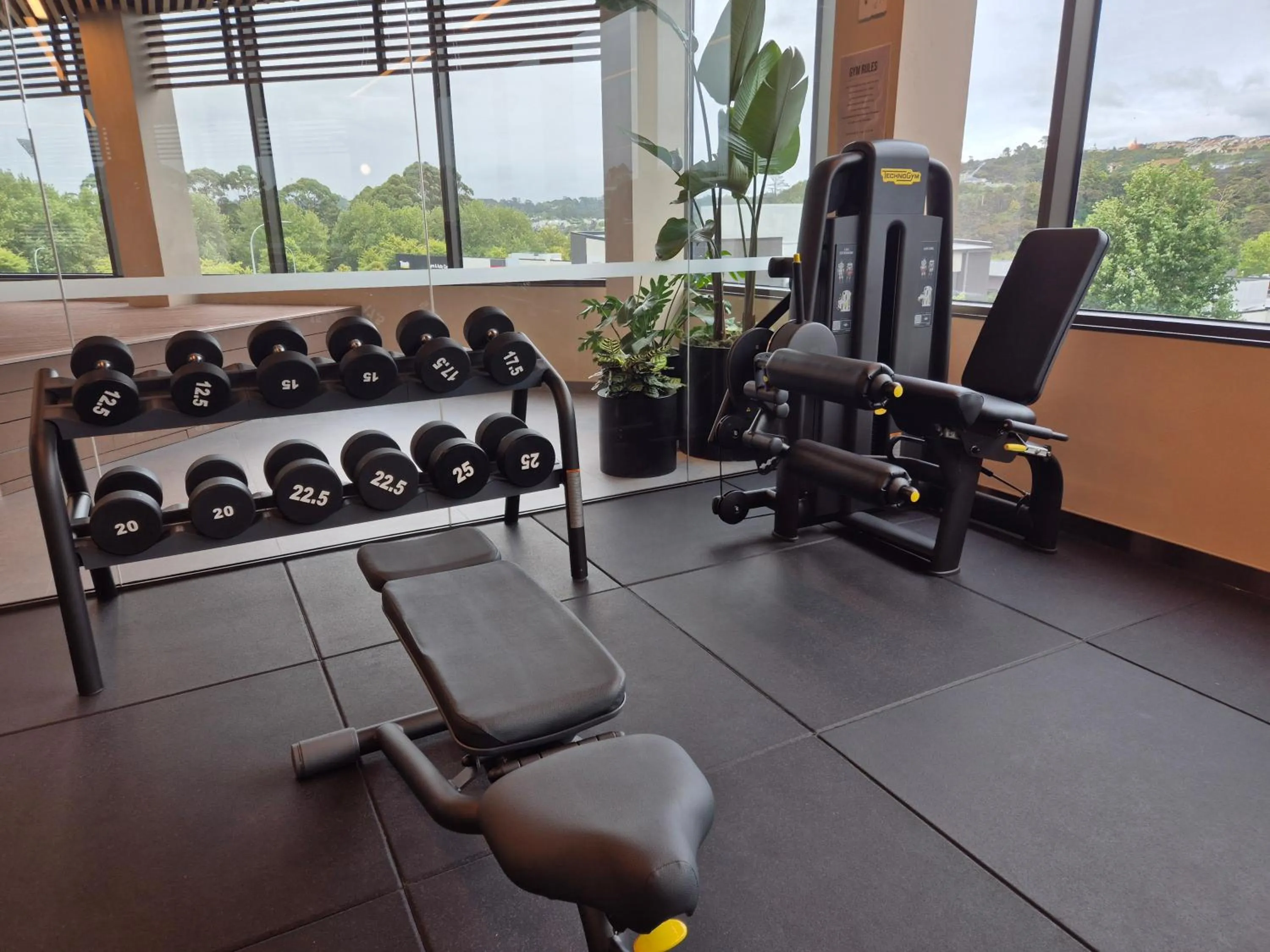 Fitness centre/facilities in Maxim Hotel - Auckland