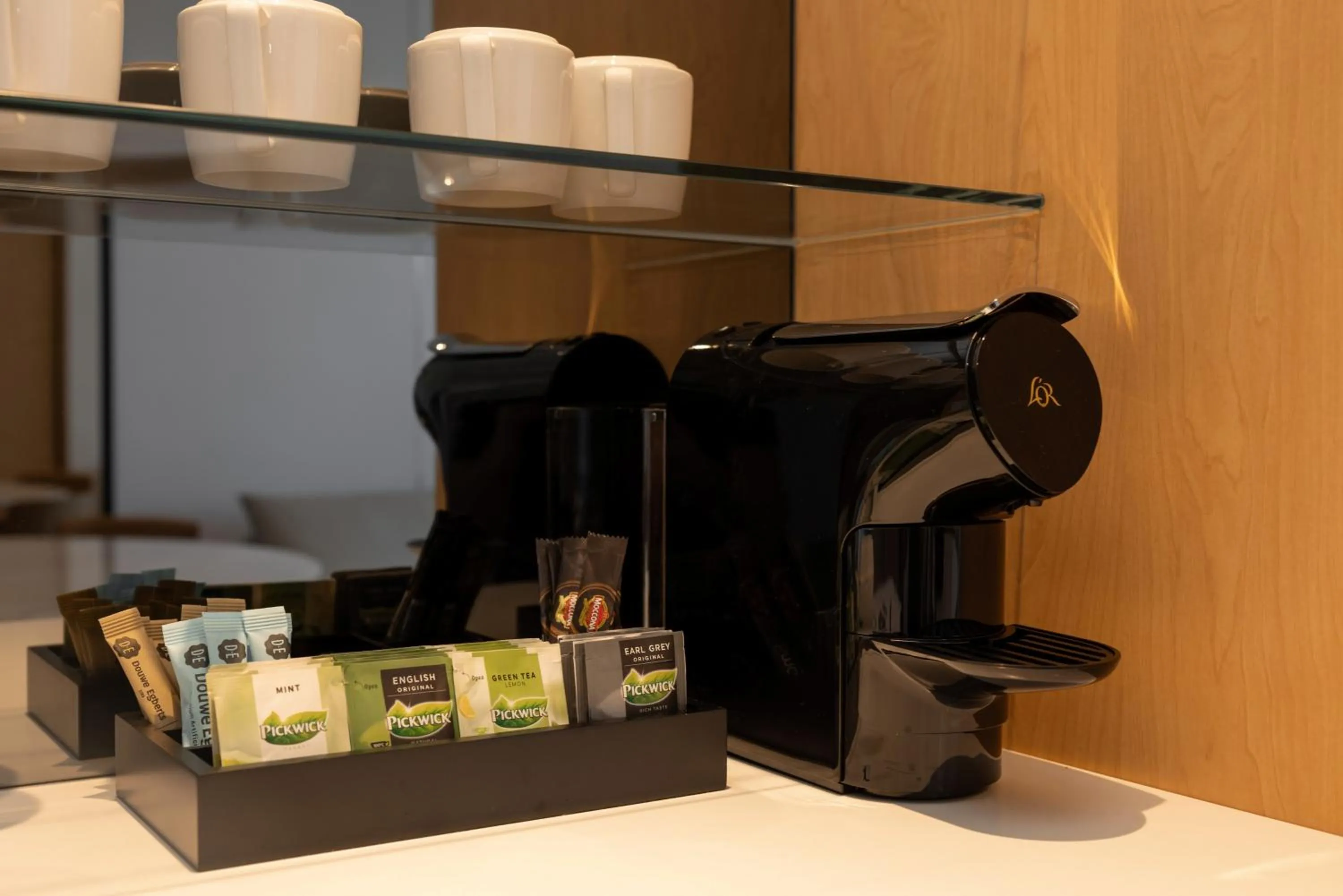 Coffee/tea facilities in Maxim Hotel - Auckland