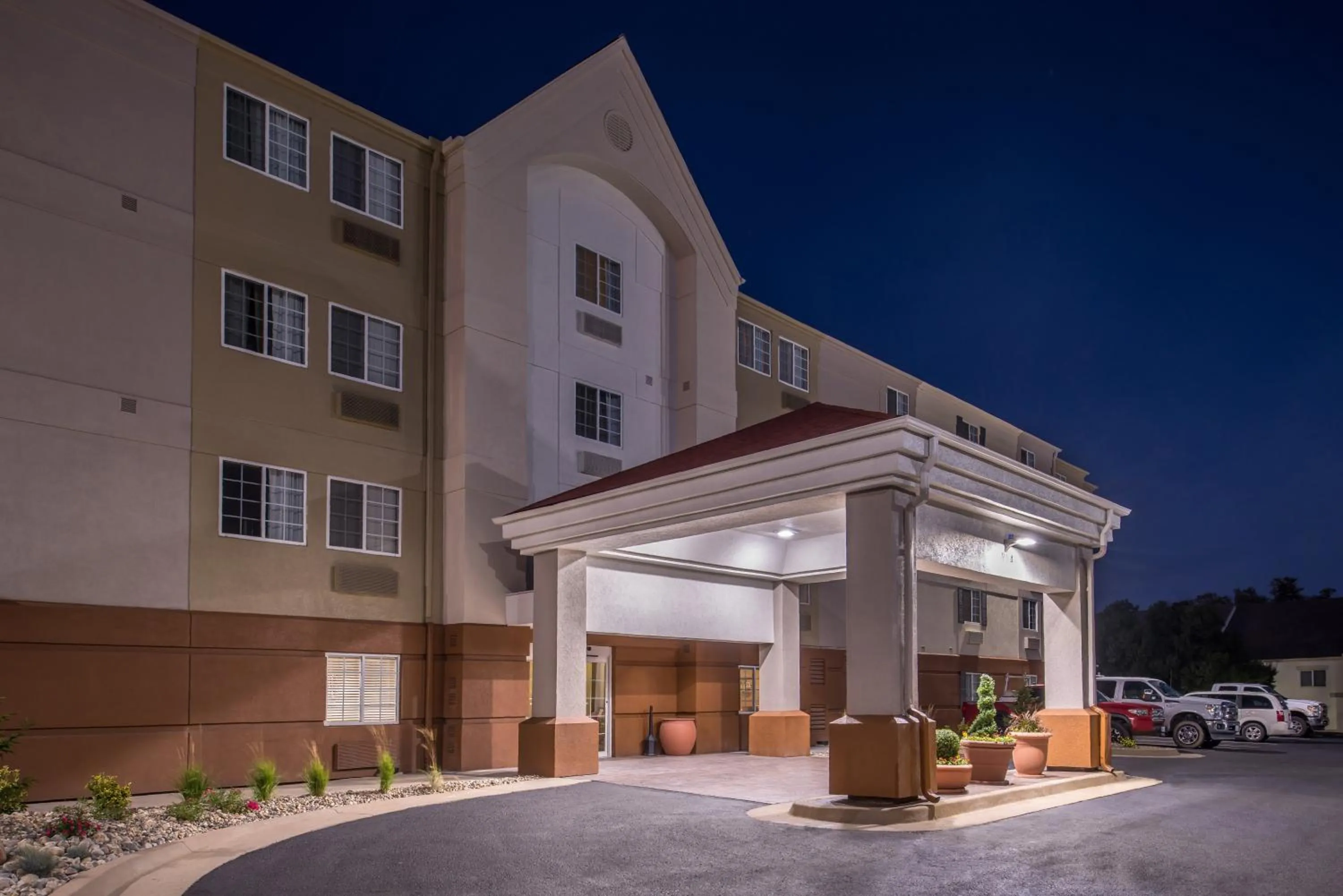Property building in Candlewood Suites - Topeka West by IHG