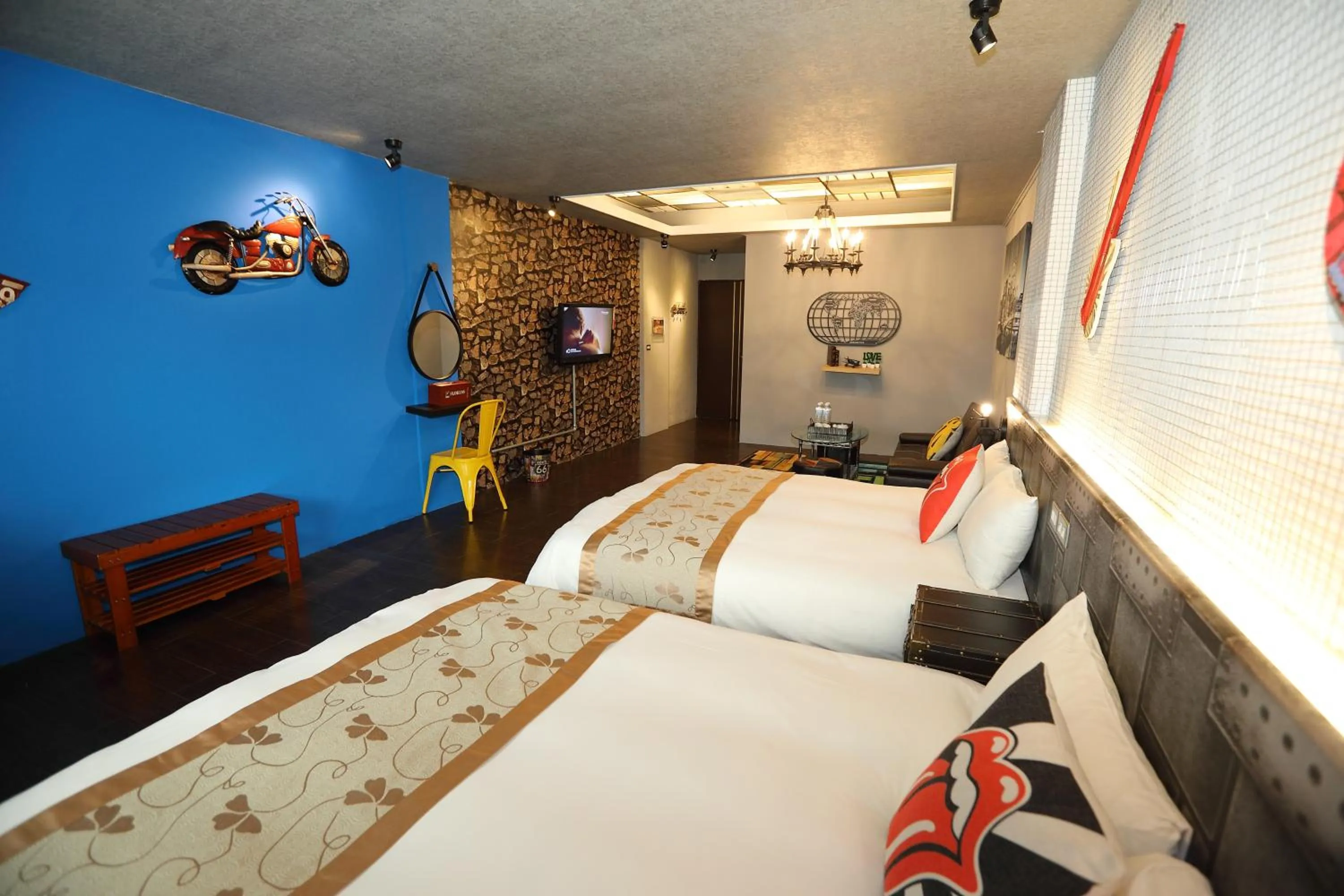 Photo of the whole room, Bed in First Place B&B (Hualien Railway Station)