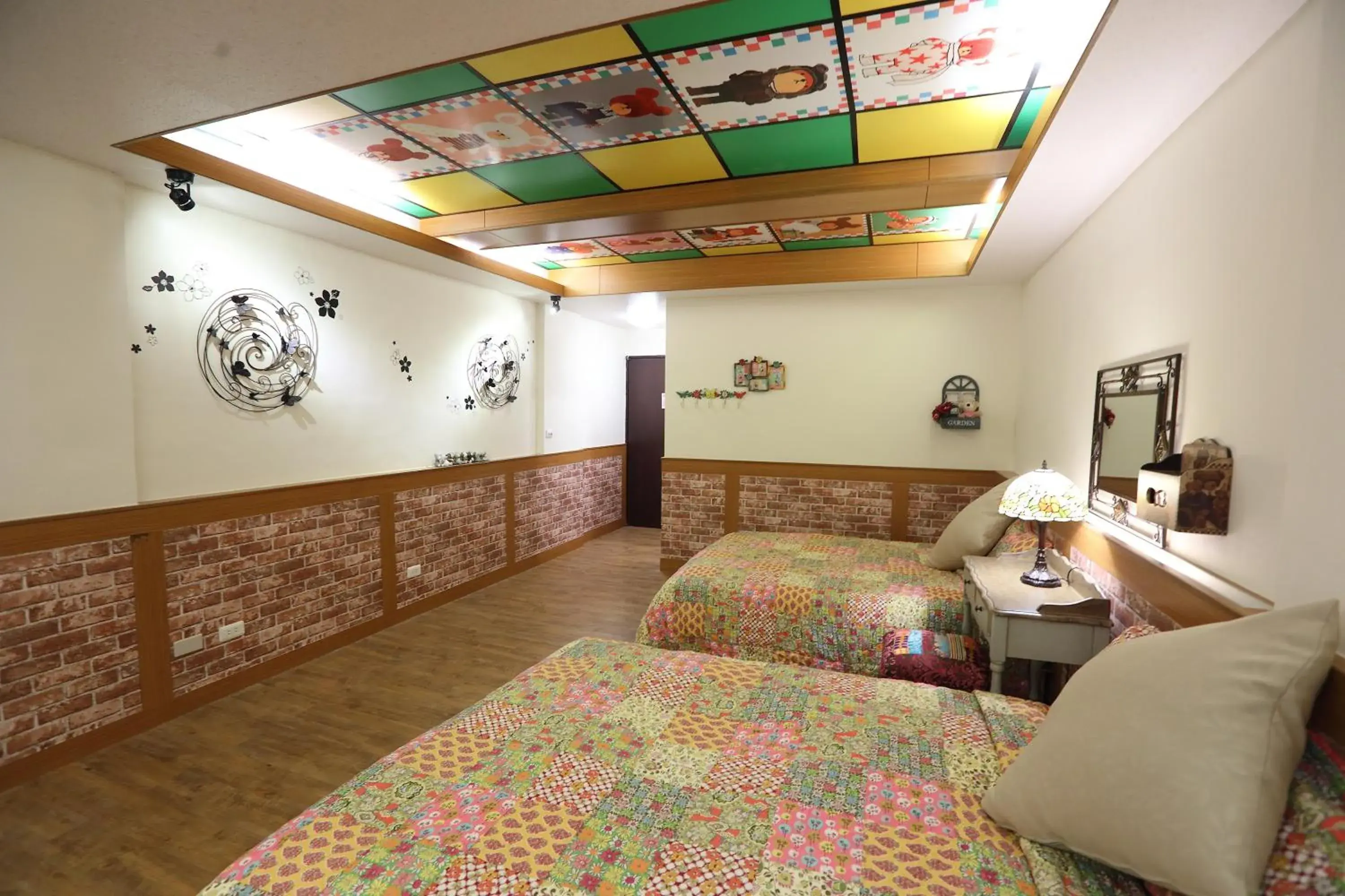 Photo of the whole room, Bed in First Place B&B (Hualien Railway Station) Photo of the whole room, Bed in First Place B&B (Hualien Railway Station)