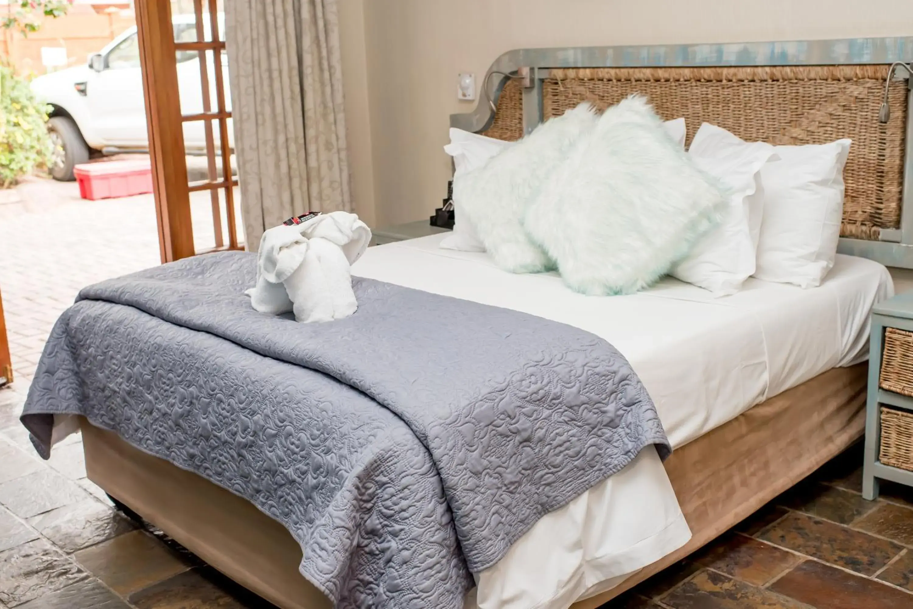 Double Room - single occupancy in 61 On Ireland Guest House and Conferencing Double Room - single occupancy in 61 On Ireland Guest House and Conferencing